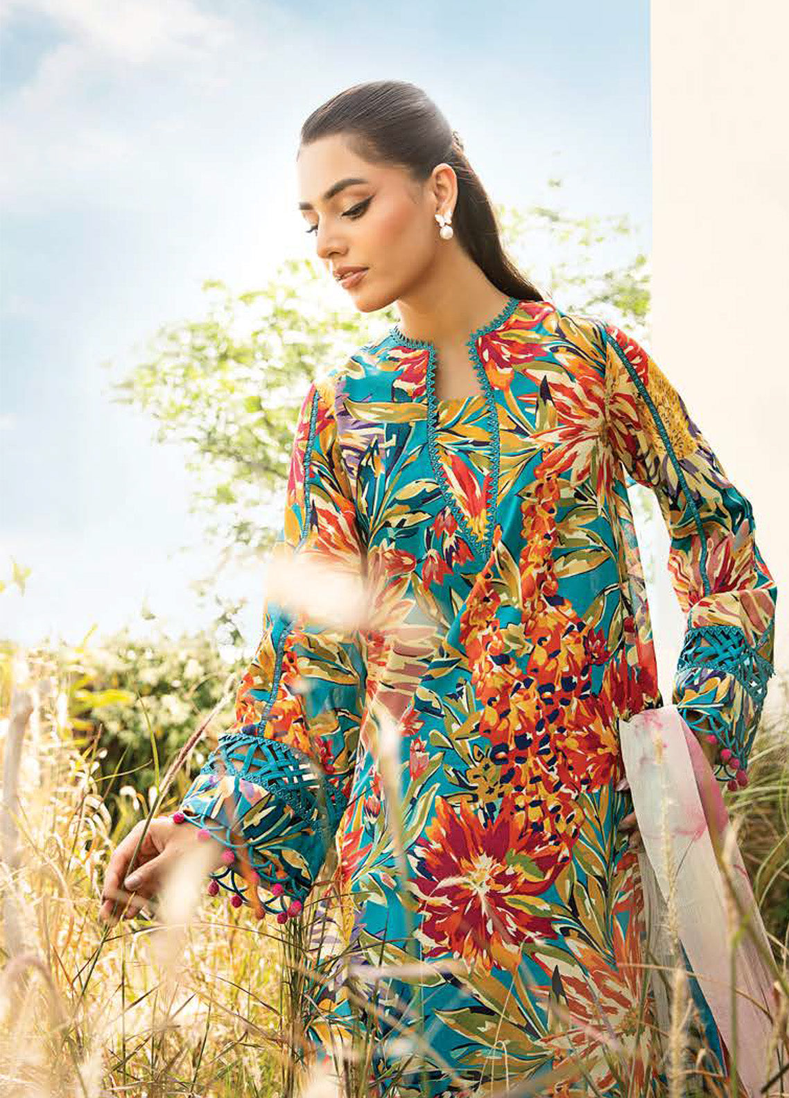 M Basics Eid Edit-II By Maria B Embroidered Lawn 3 Piece Unstitched Suit MB25EE-II D-3A M Basics Eid Edit-II By Maria B Embroidered Lawn 3 Piece Unstitched Suit MB25EE-II D-3A
