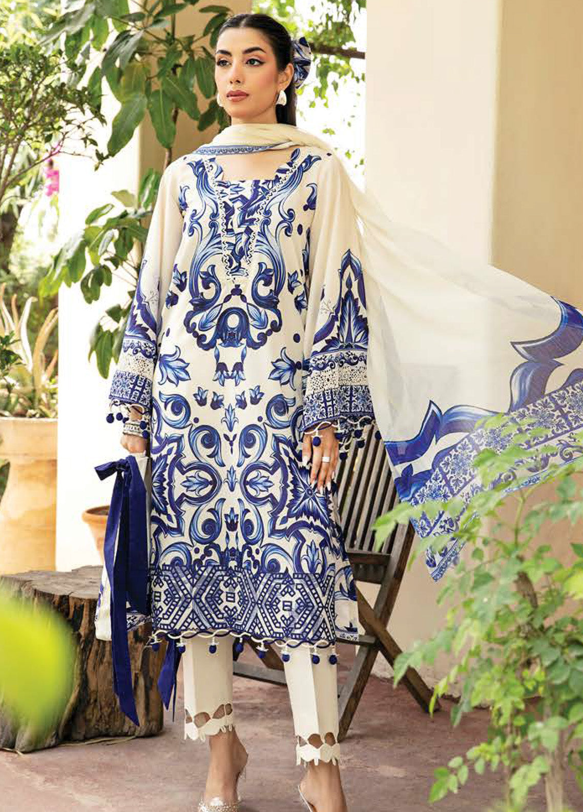 M Basics Eid Edit-II By Maria B Embroidered Lawn 3 Piece Unstitched Suit MB25EE-II D-4A M Basics Eid Edit-II By Maria B Embroidered Lawn 3 Piece Unstitched Suit MB25EE-II D-4A