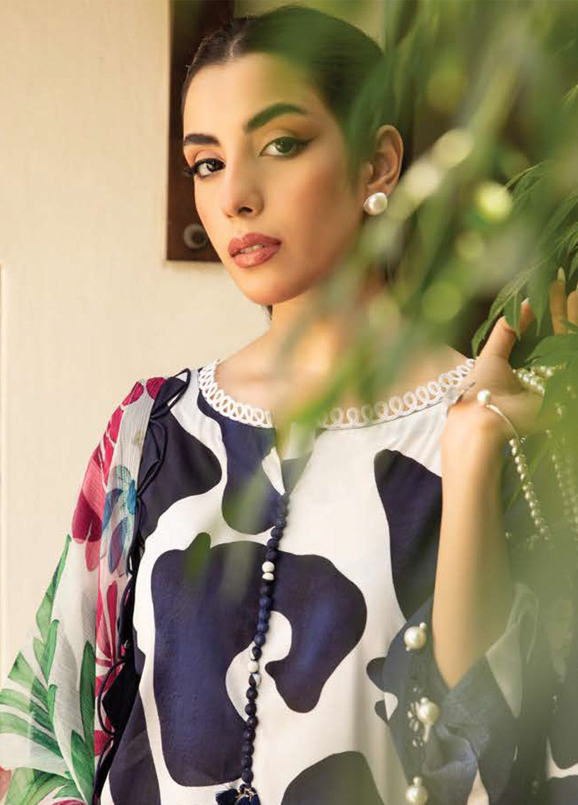M Basics Eid Edit-II By Maria B Embroidered Lawn 3 Piece Unstitched Suit MB25EE-II D-5B M Basics Eid Edit-II By Maria B Embroidered Lawn 3 Piece Unstitched Suit MB25EE-II D-5B