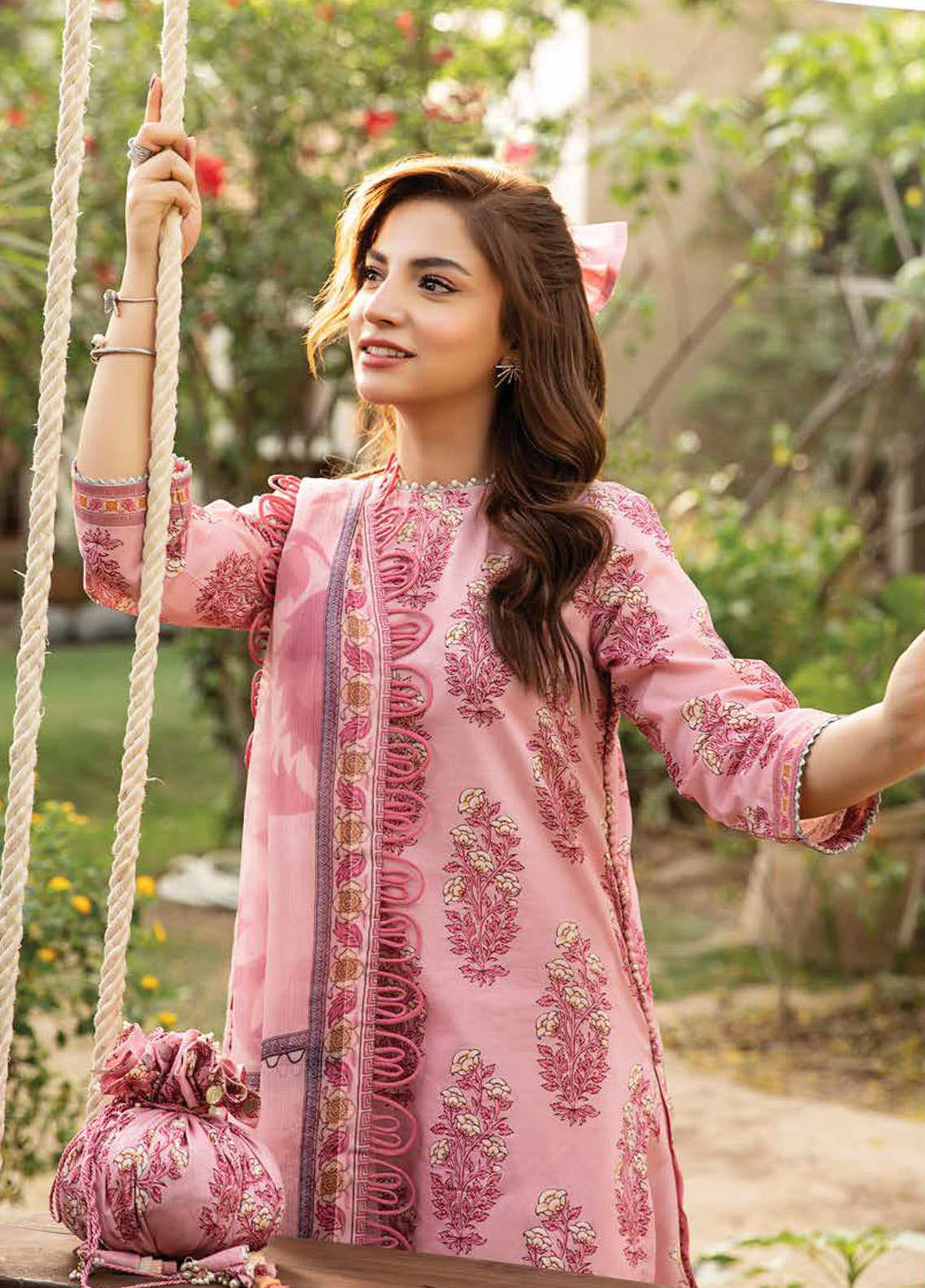 M Basics Eid Edit-II By Maria B Embroidered Lawn 3 Piece Unstitched Suit MB25EE-II D-8A M Basics Eid Edit-II By Maria B Embroidered Lawn 3 Piece Unstitched Suit MB25EE-II D-8A