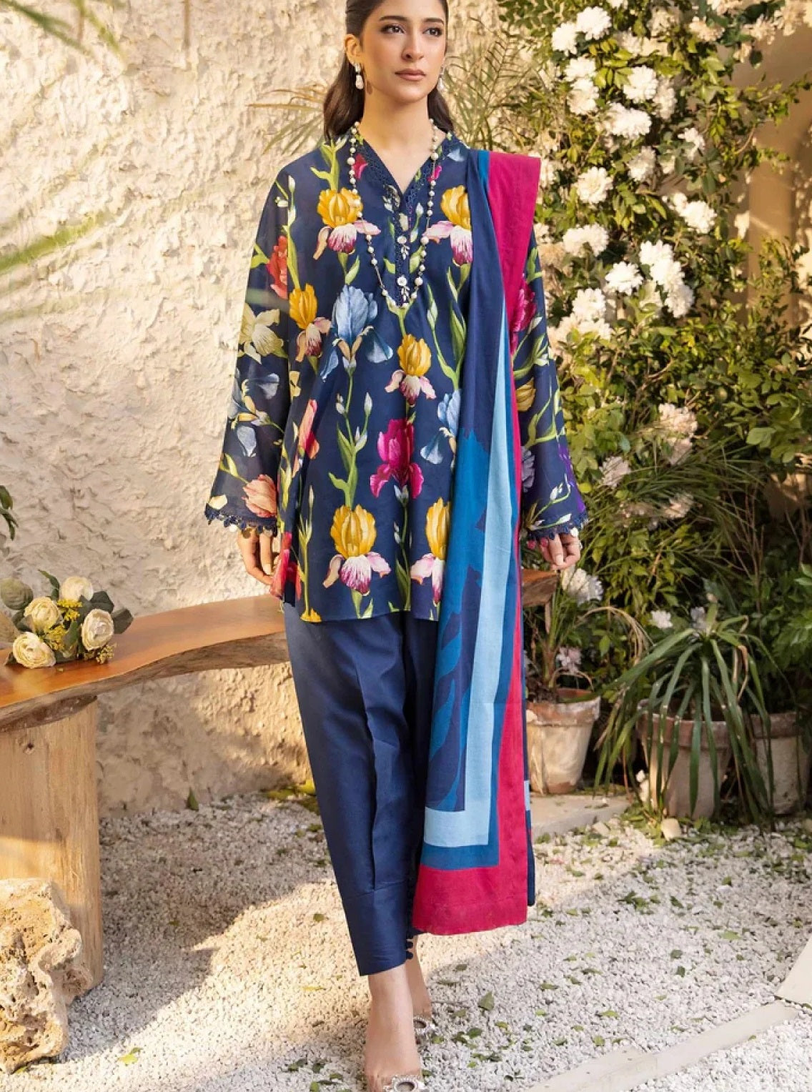 M Basics Elaheh By Maria B Printed Lawn 3 Piece Unstitched Suit MB25EMV1 D-10 M Basics Elaheh By Maria B Printed Lawn 3 Piece Unstitched Suit MB25EMV1 D-10