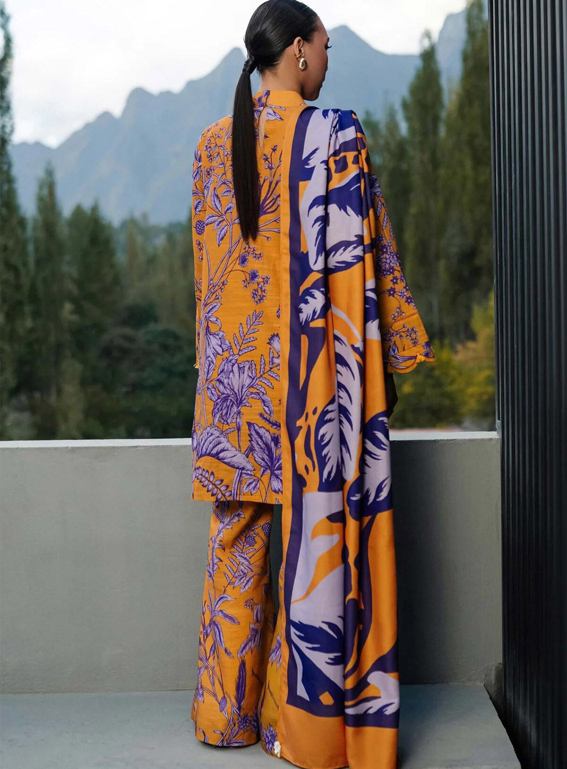 M Basics Mirage By Maria B Printed Khaddar 3 Piece Unstitched Suit MB24MBM D-01A M Basics Mirage By Maria B Printed Khaddar 3 Piece Unstitched Suit MB24MBM D-01A