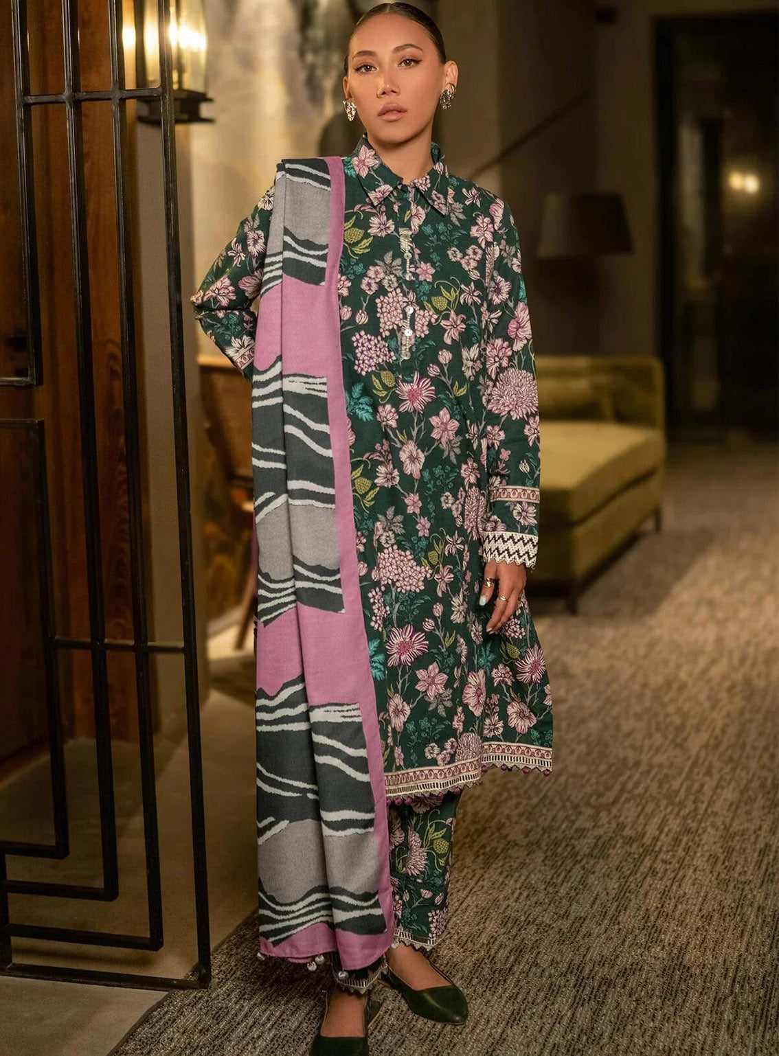 M Basics Mirage By Maria B Printed Khaddar 3 Piece Unstitched Suit MB24MBM D-04B M Basics Mirage By Maria B Printed Khaddar 3 Piece Unstitched Suit MB24MBM D-04B