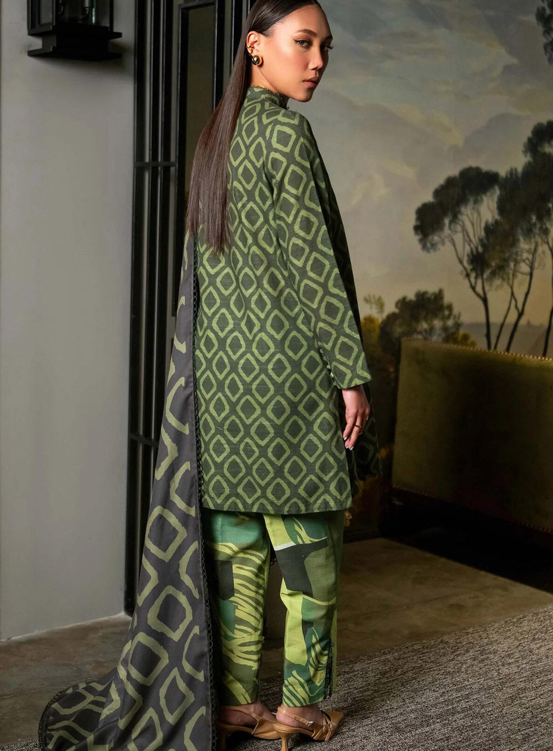 M Basics Mirage By Maria B Printed Khaddar 3 Piece Unstitched Suit MB24MBM D-06A M Basics Mirage By Maria B Printed Khaddar 3 Piece Unstitched Suit MB24MBM D-06A