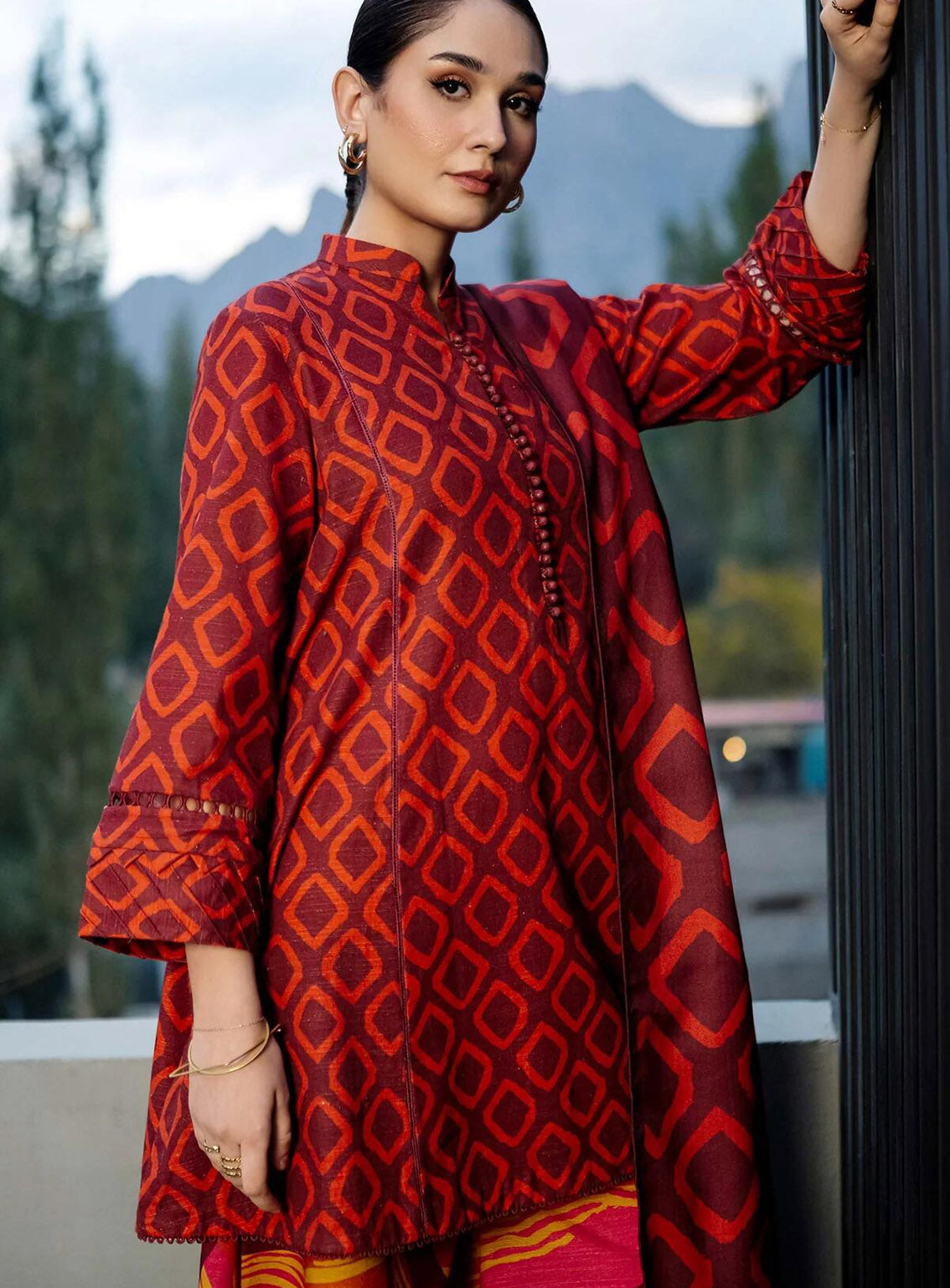 M Basics Mirage By Maria B Printed Khaddar 3 Piece Unstitched Suit MB24MBM D-06B M Basics Mirage By Maria B Printed Khaddar 3 Piece Unstitched Suit MB24MBM D-06B