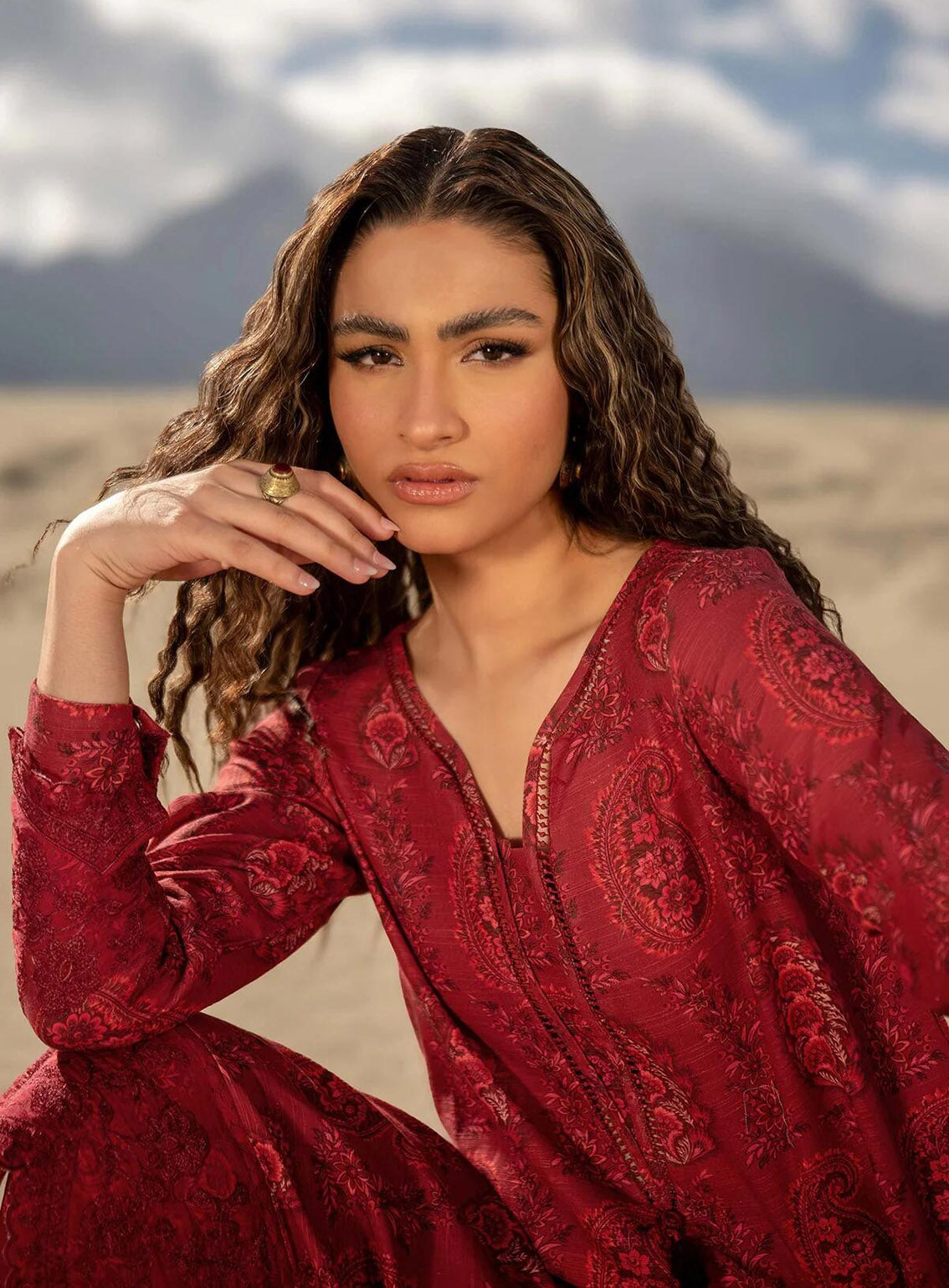 M Basics Mirage By Maria B Printed Khaddar 3 Piece Unstitched Suit MB24MBM D-08B M Basics Mirage By Maria B Printed Khaddar 3 Piece Unstitched Suit MB24MBM D-08B