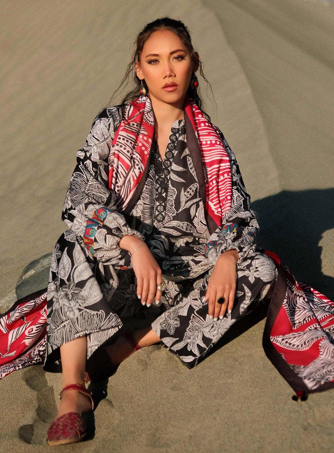 M Basics Mirage By Maria B Printed Khaddar 3 Piece Unstitched Suit MB24MBM D-09A M Basics Mirage By Maria B Printed Khaddar 3 Piece Unstitched Suit MB24MBM D-09A