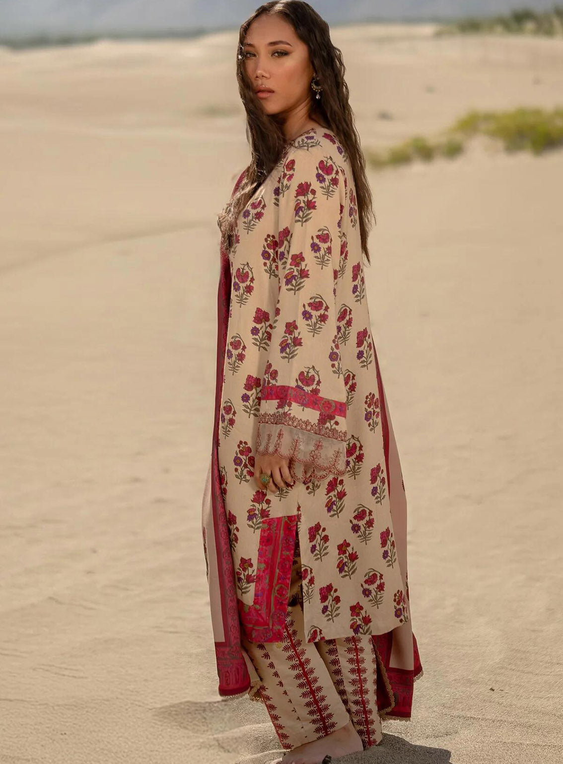 M Basics Mirage By Maria B Printed Linen 3 Piece Unstitched Suit MB24MBM D-02A M Basics Mirage By Maria B Printed Linen 3 Piece Unstitched Suit MB24MBM D-02A