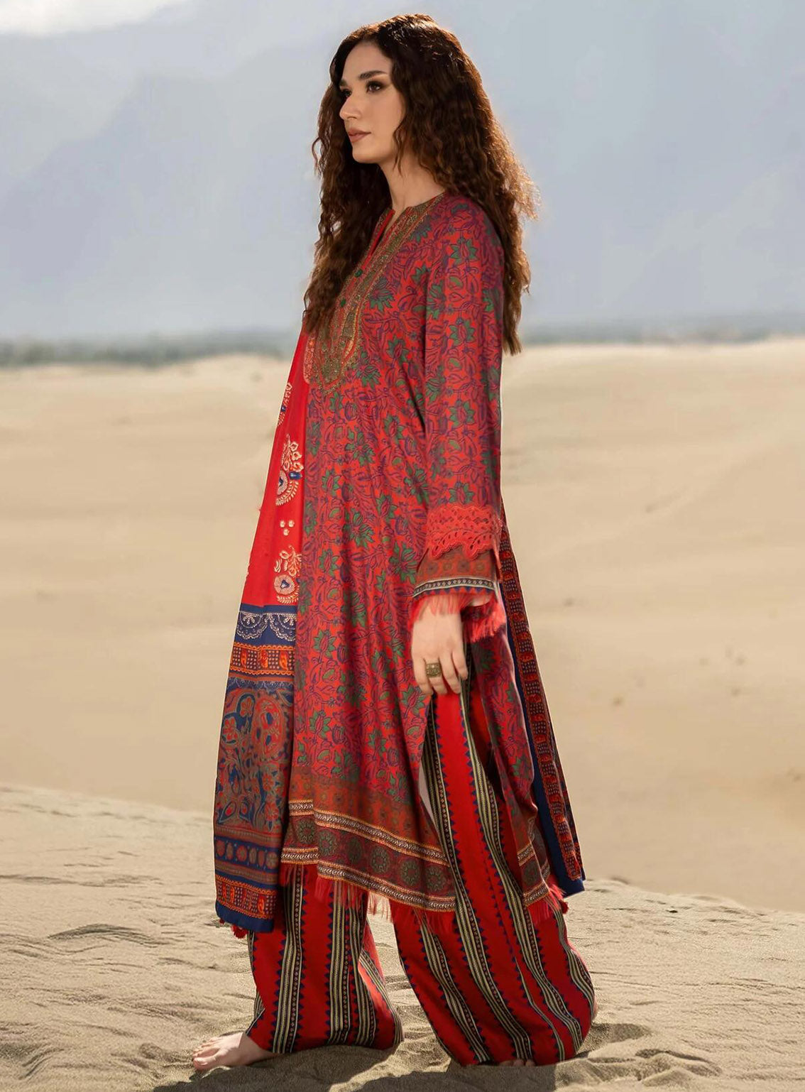 M Basics Mirage By Maria B Printed Marina 3 Piece Unstitched Suit MB24MBM D-11B M Basics Mirage By Maria B Printed Marina 3 Piece Unstitched Suit MB24MBM D-11B