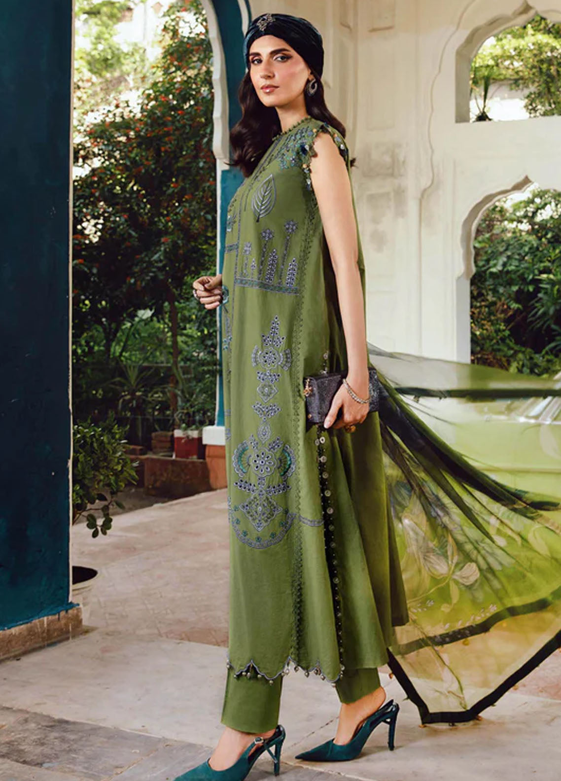 M.Prints By Maria B Embroidered Cambric Suits Unstitched 3 Piece MB25FE MPT-2701-A M.Prints By Maria B Embroidered Cambric Suits Unstitched 3 Piece MB25FE MPT-2701-A