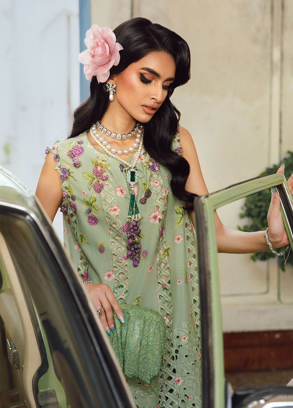 M.Prints By Maria B Embroidered Cambric Suits Unstitched 3 Piece MB25FE MPT-2706-A M.Prints By Maria B Embroidered Cambric Suits Unstitched 3 Piece MB25FE MPT-2706-A