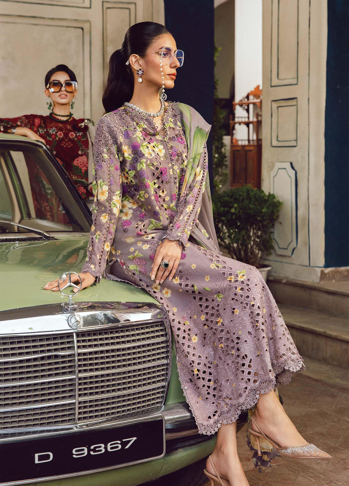 M.Prints By Maria B Embroidered Cambric Suits Unstitched 3 Piece MB25FE MPT-2706-B M.Prints By Maria B Embroidered Cambric Suits Unstitched 3 Piece MB25FE MPT-2706-B