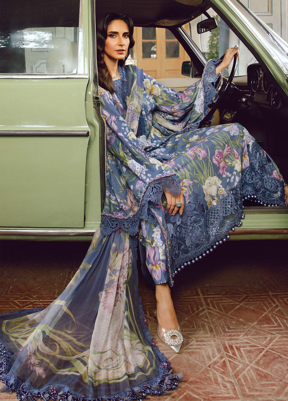 M.Prints By Maria B Embroidered Cambric Suits Unstitched 3 Piece MB25FE MPT-2708-B M.Prints By Maria B Embroidered Cambric Suits Unstitched 3 Piece MB25FE MPT-2708-B