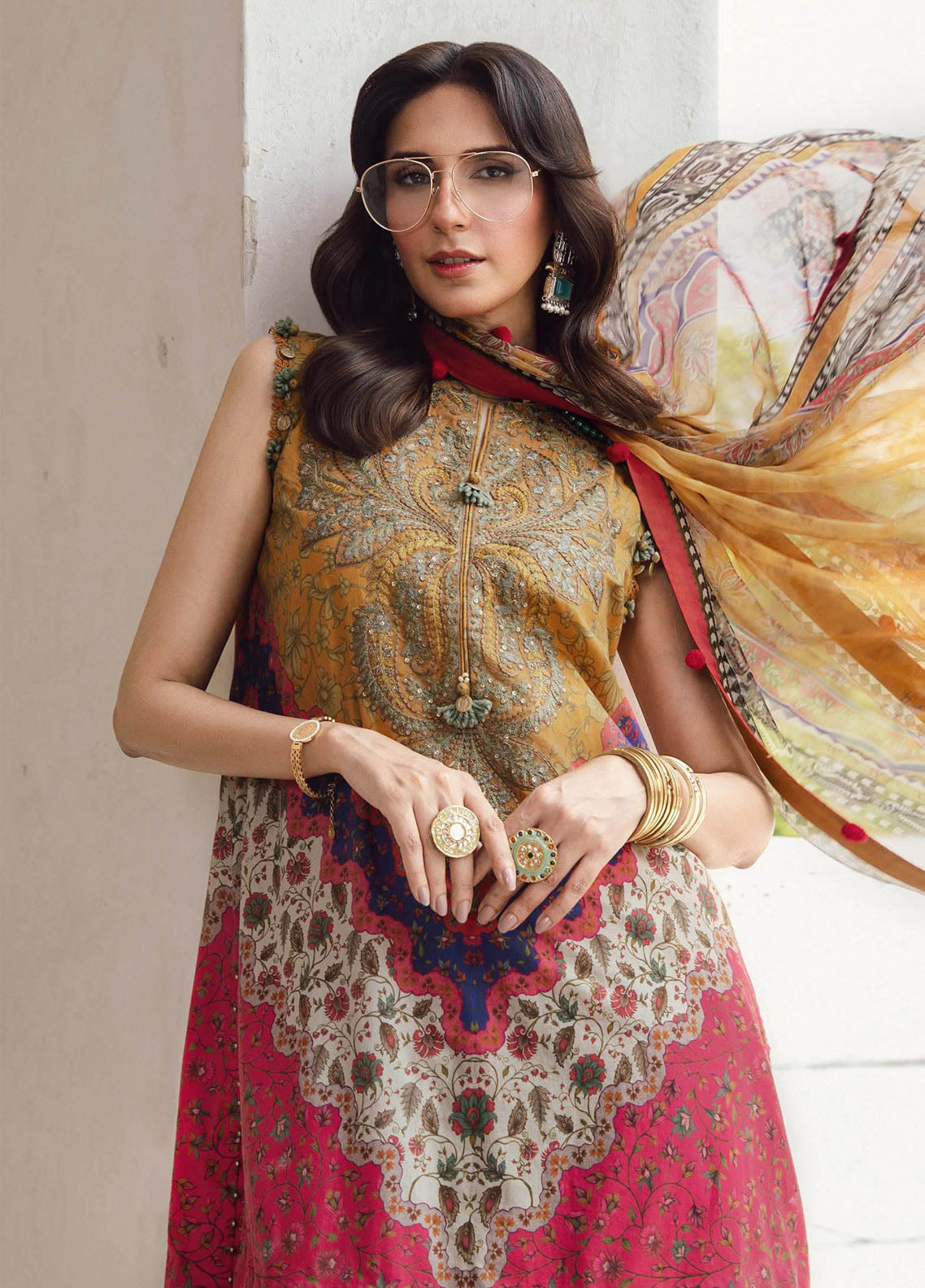 M.Prints By Maria B Embroidered Cambric Suits Unstitched 3 Piece MB25FE MPT-2710-A M.Prints By Maria B Embroidered Cambric Suits Unstitched 3 Piece MB25FE MPT-2710-A