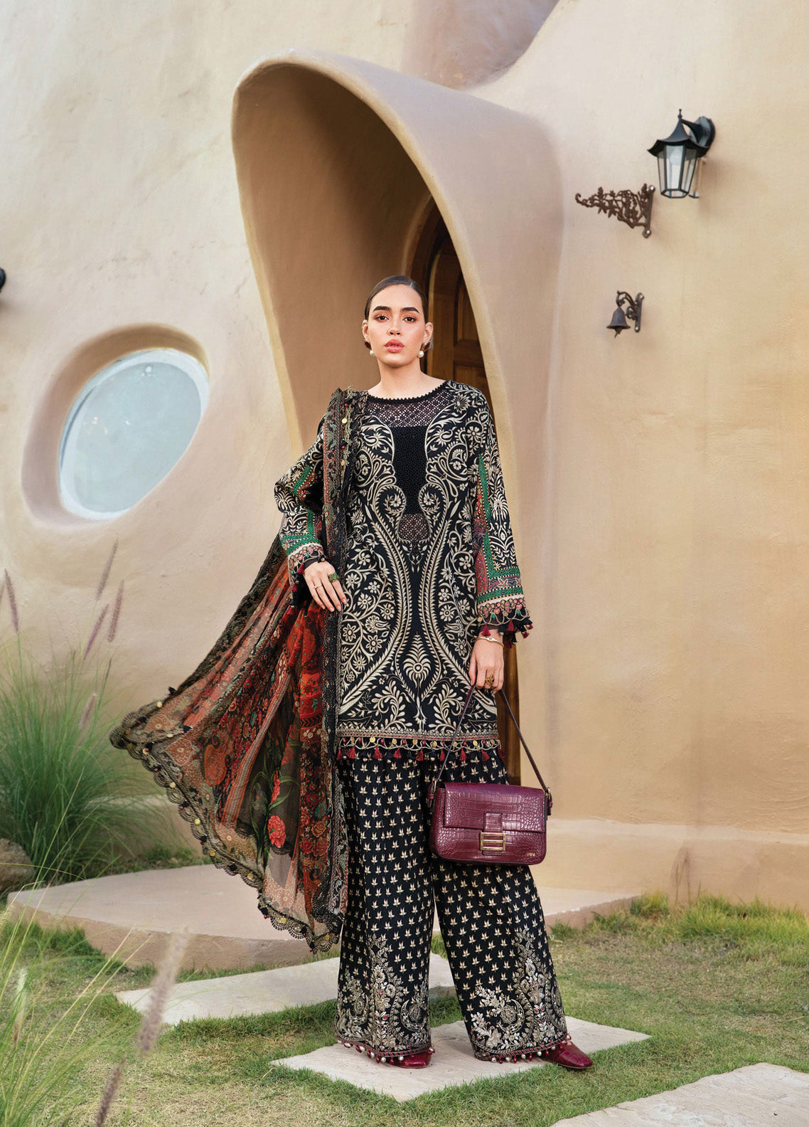 M.Prints By Maria B Embroidered Lawn 3 Piece Unstitched Suit MB25S MPT-2512-B M.Prints By Maria B Embroidered Lawn 3 Piece Unstitched Suit MB25S MPT-2512-B