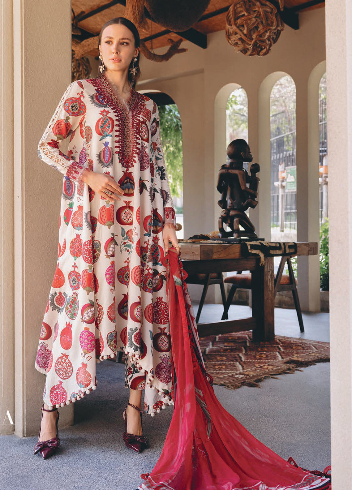 M.Prints By Maria B Embroidered Lawn 3 Piece Unstitched Suit MB26MPSS D-MPT-2903A M.Prints By Maria B Embroidered Lawn 3 Piece Unstitched Suit MB26MPSS D-MPT-2903A