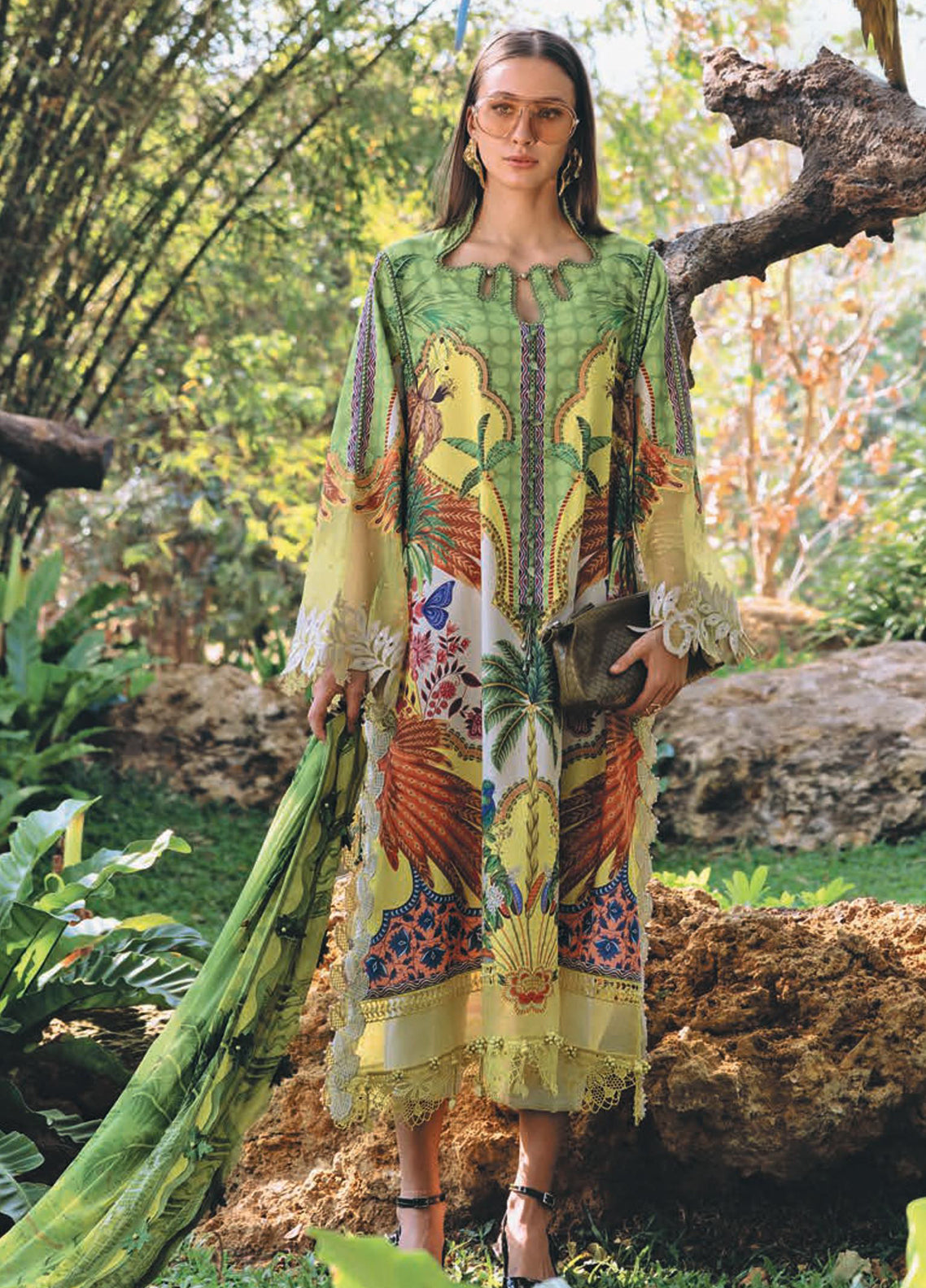 M.Prints By Maria B Embroidered Lawn 3 Piece Unstitched Suit MB26MPSS D-MPT-2905B M.Prints By Maria B Embroidered Lawn 3 Piece Unstitched Suit MB26MPSS D-MPT-2905B