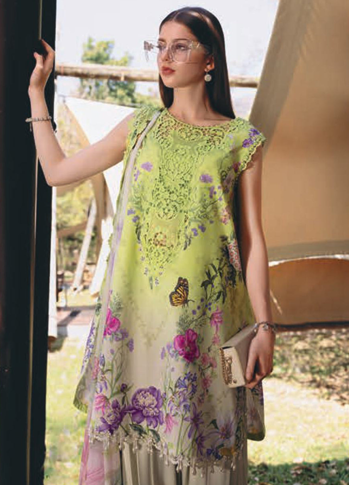 M.Prints By Maria B Embroidered Lawn 3 Piece Unstitched Suit MB26MPSS D-MPT-2909A M.Prints By Maria B Embroidered Lawn 3 Piece Unstitched Suit MB26MPSS D-MPT-2909A