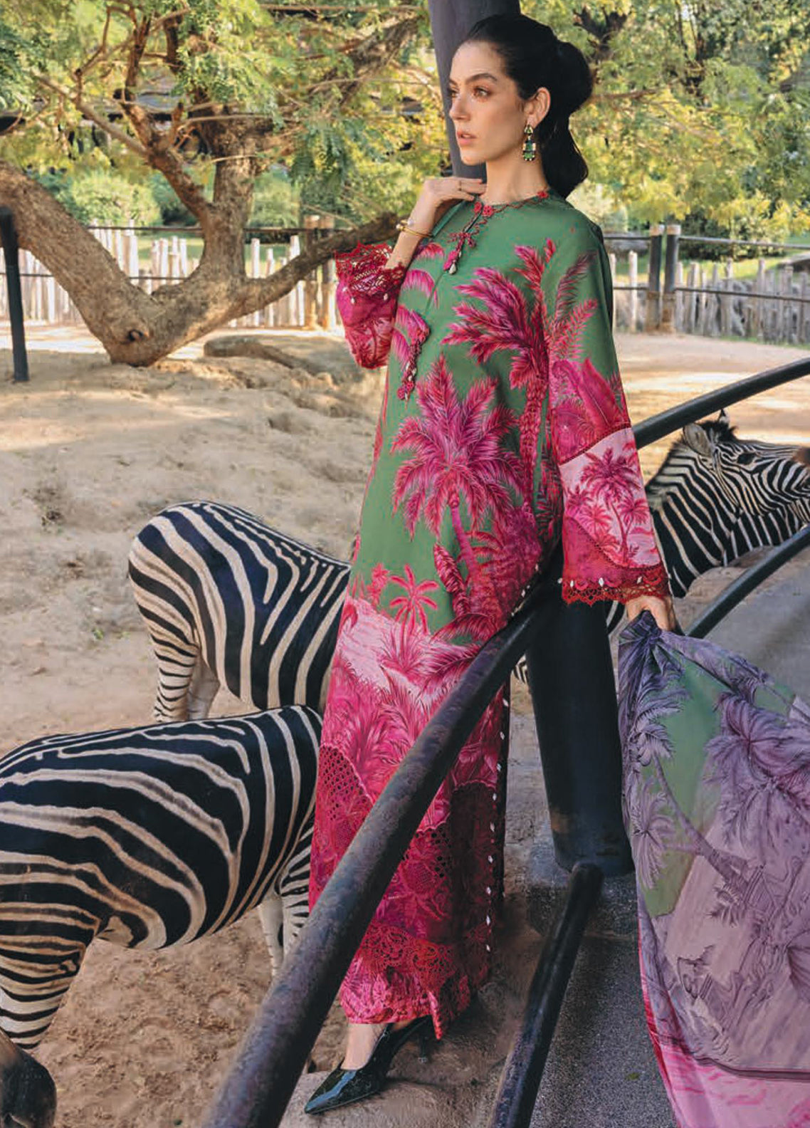 M.Prints By Maria B Embroidered Lawn 3 Piece Unstitched Suit MB26MPSS D-MPT-2911B M.Prints By Maria B Embroidered Lawn 3 Piece Unstitched Suit MB26MPSS D-MPT-2911B