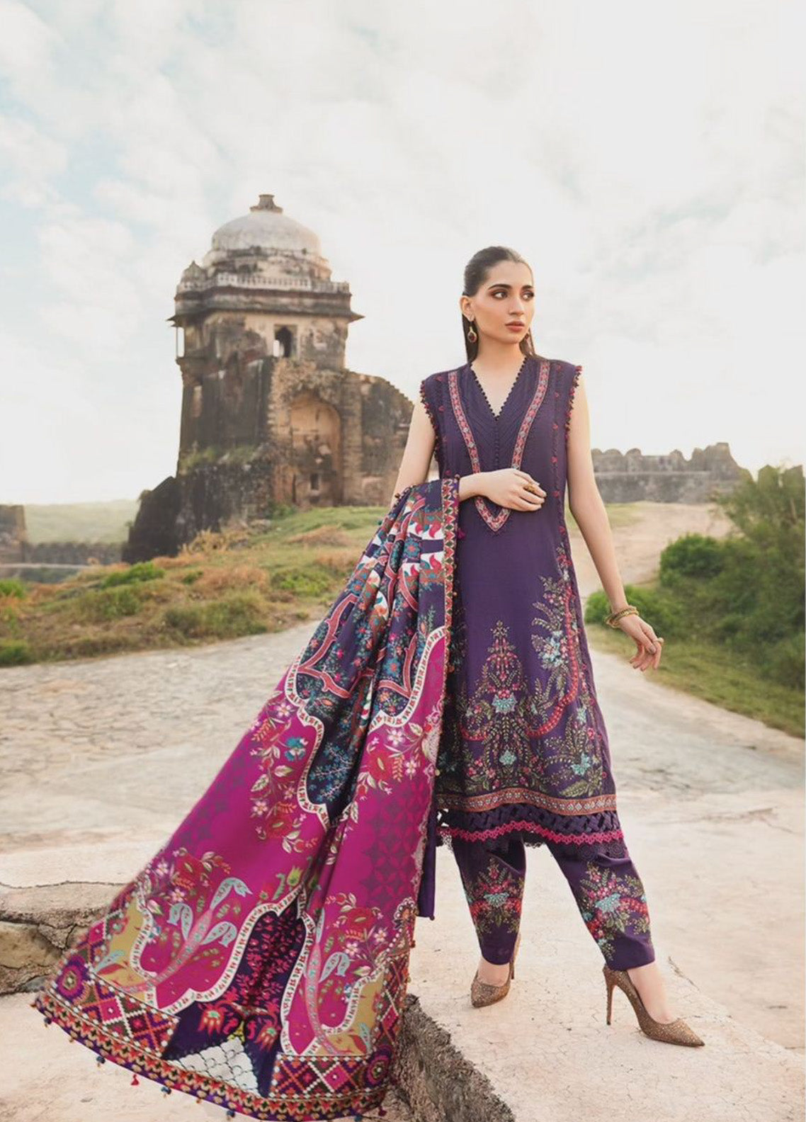 M.Prints By Maria B Embroidered Linen 3 Piece Unstitched Suit MB24WE MPT-2402-A M.Prints By Maria B Embroidered Linen 3 Piece Unstitched Suit MB24WE MPT-2402-A