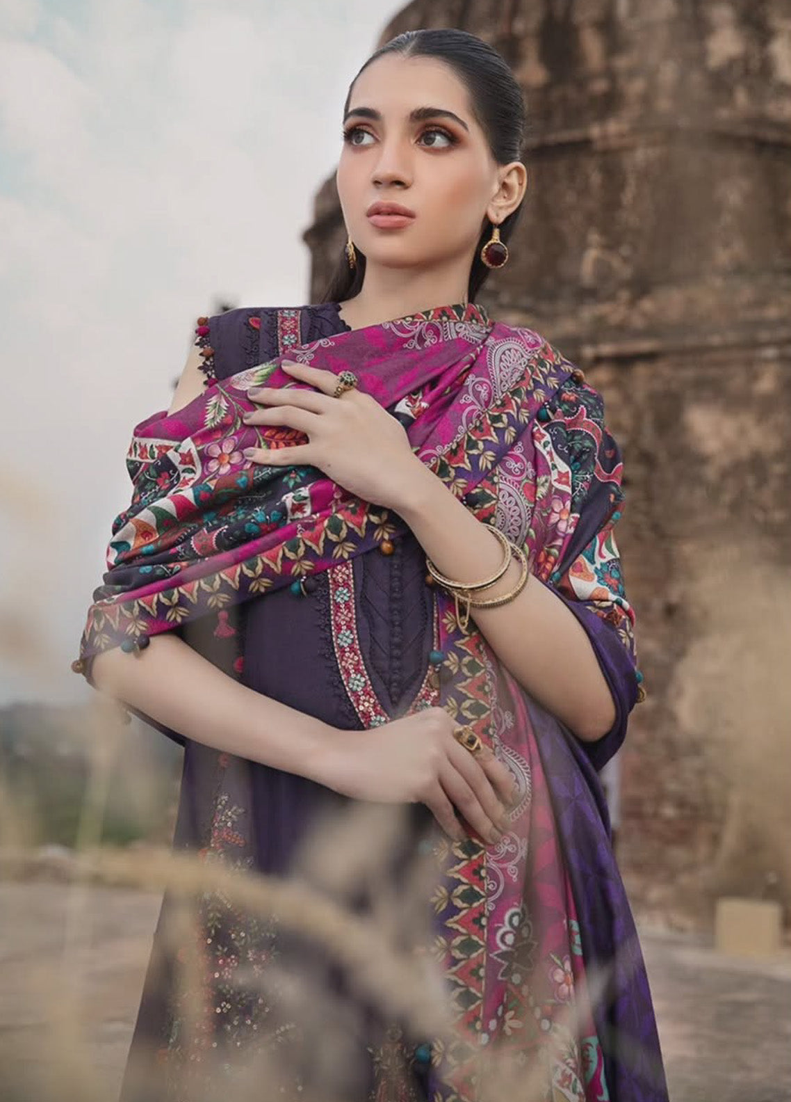 M.Prints By Maria B Embroidered Linen 3 Piece Unstitched Suit MB24WE MPT-2402-A M.Prints By Maria B Embroidered Linen 3 Piece Unstitched Suit MB24WE MPT-2402-A
