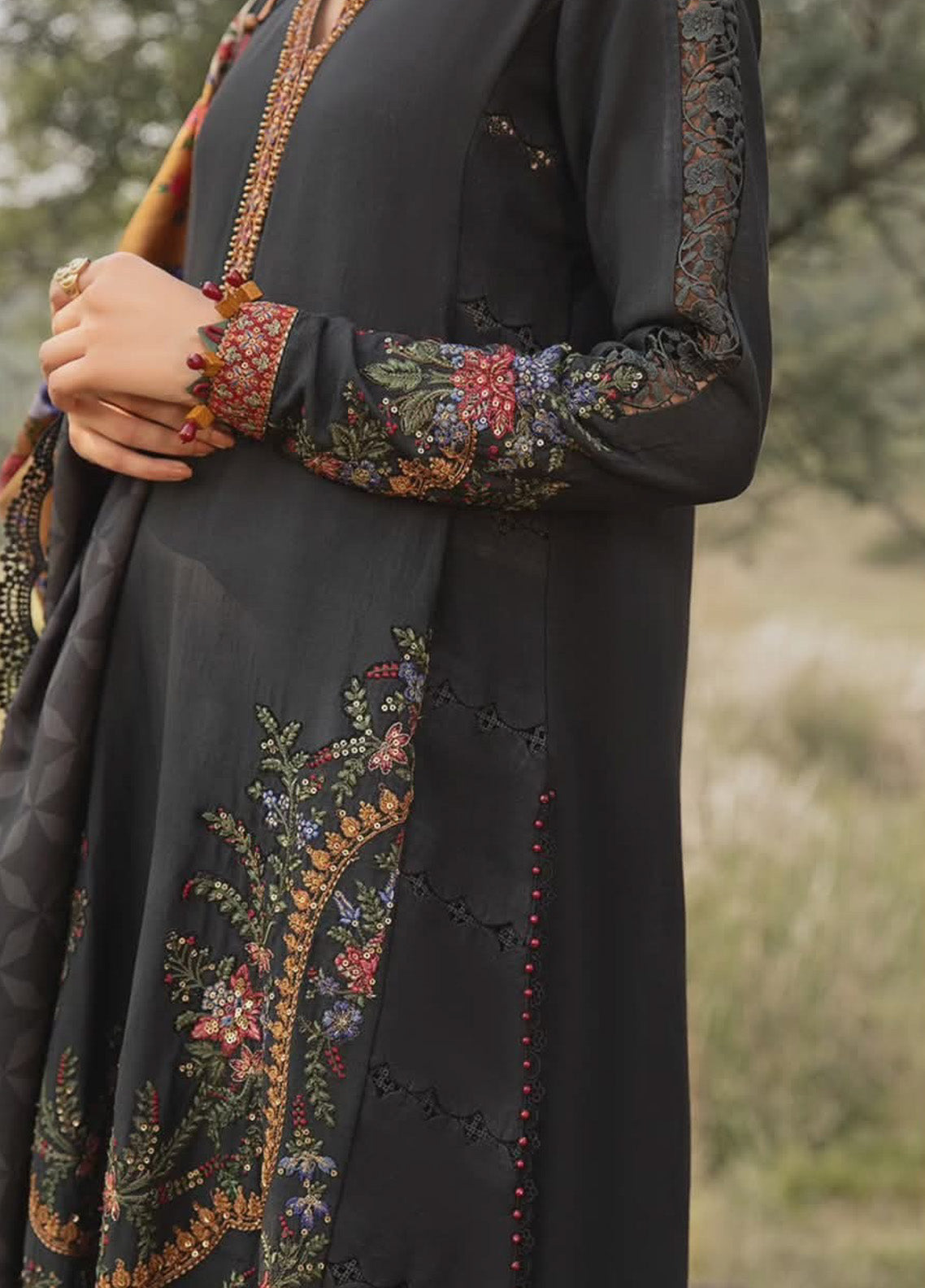 M.Prints By Maria B Embroidered Linen 3 Piece Unstitched Suit MB24WE MPT-2402-B M.Prints By Maria B Embroidered Linen 3 Piece Unstitched Suit MB24WE MPT-2402-B