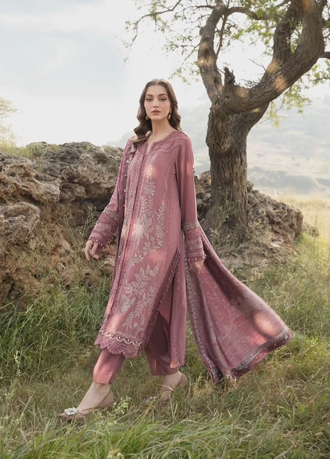 M.Prints By Maria B Embroidered Linen 3 Piece Unstitched Suit MB24WE MPT-2404-A M.Prints By Maria B Embroidered Linen 3 Piece Unstitched Suit MB24WE MPT-2404-A