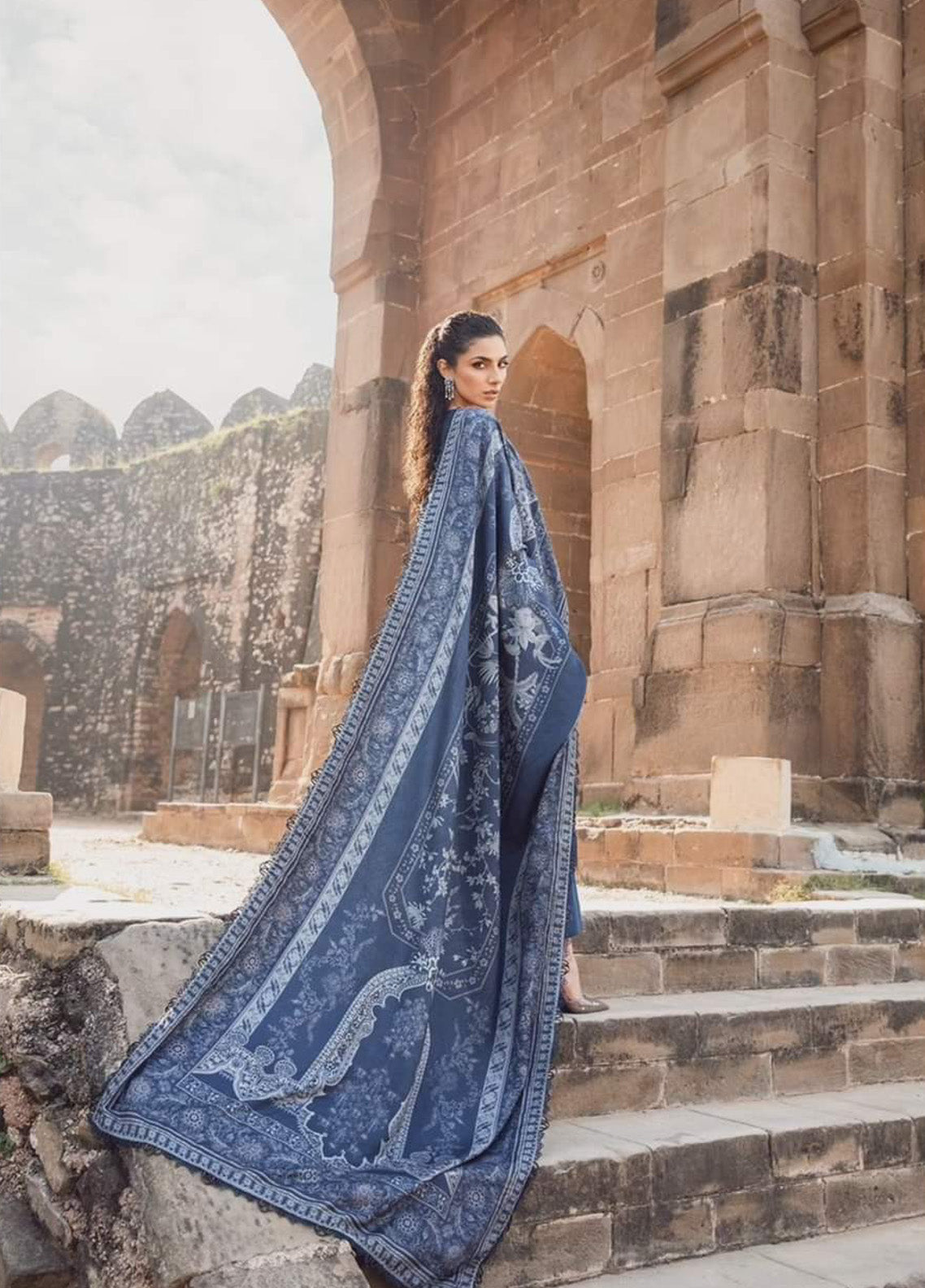 M.Prints By Maria B Embroidered Linen 3 Piece Unstitched Suit MB24WE MPT-2404-B M.Prints By Maria B Embroidered Linen 3 Piece Unstitched Suit MB24WE MPT-2404-B