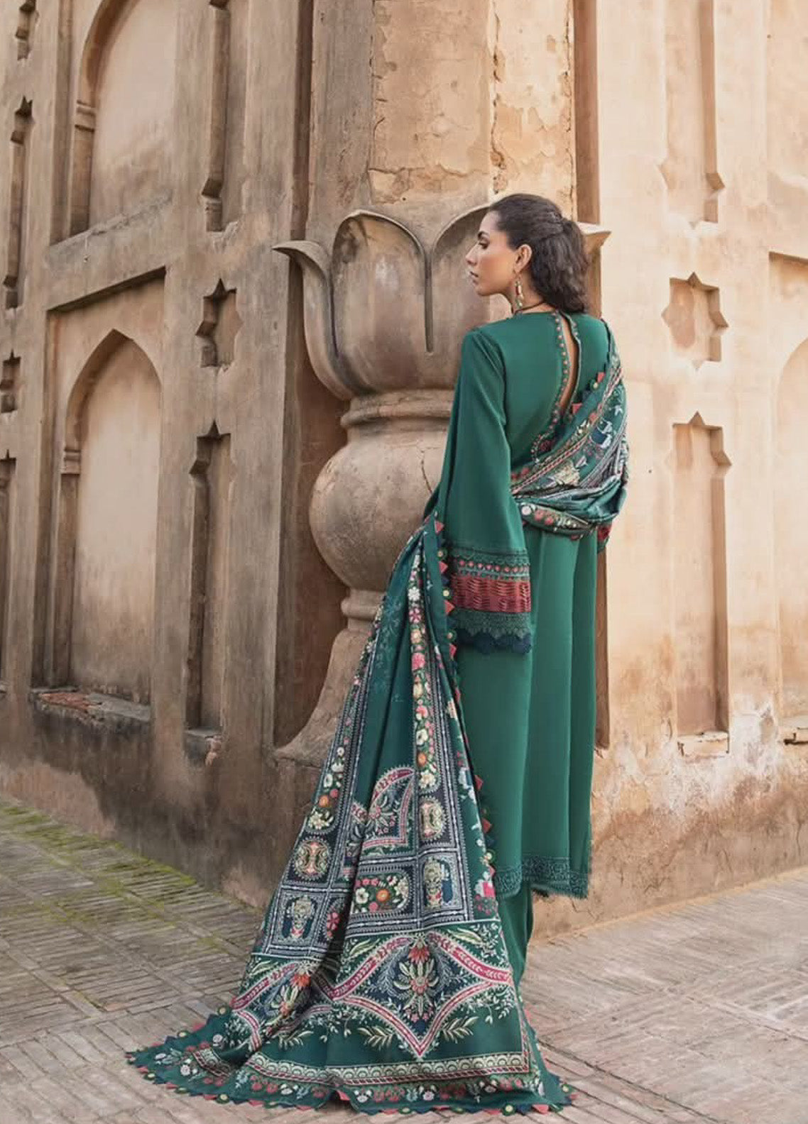 M.Prints By Maria B Embroidered Linen 3 Piece Unstitched Suit MB24WE MPT-2405-B M.Prints By Maria B Embroidered Linen 3 Piece Unstitched Suit MB24WE MPT-2405-B