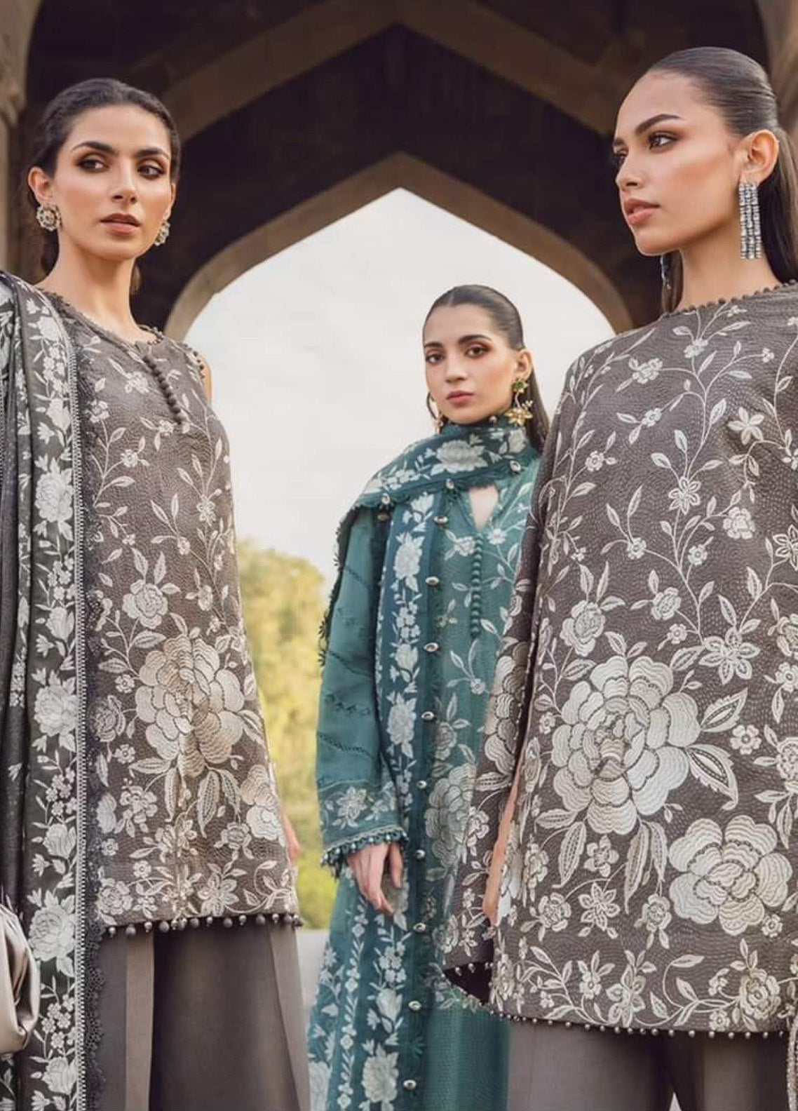 M.Prints By Maria B Embroidered Linen 3 Piece Unstitched Suit MB24WE MPT-2408-A M.Prints By Maria B Embroidered Linen 3 Piece Unstitched Suit MB24WE MPT-2408-A