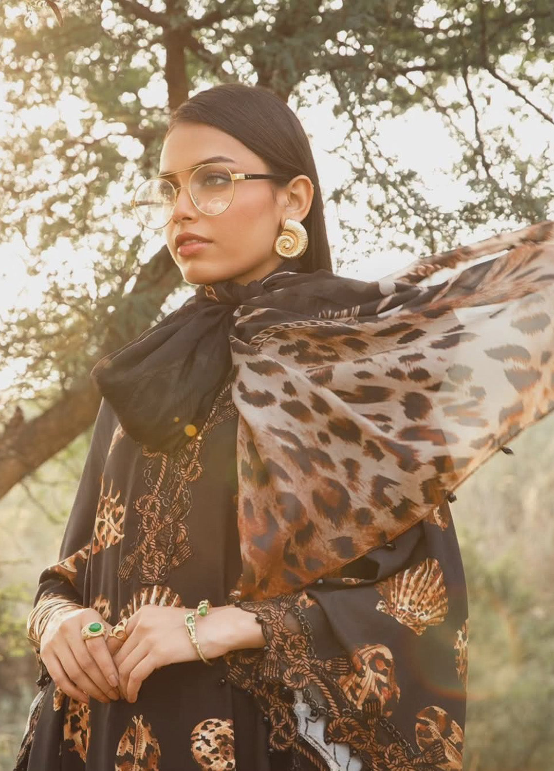 M.Prints By Maria B Embroidered Linen 3 Piece Unstitched Suit MB24WE MPT-2410-B M.Prints By Maria B Embroidered Linen 3 Piece Unstitched Suit MB24WE MPT-2410-B