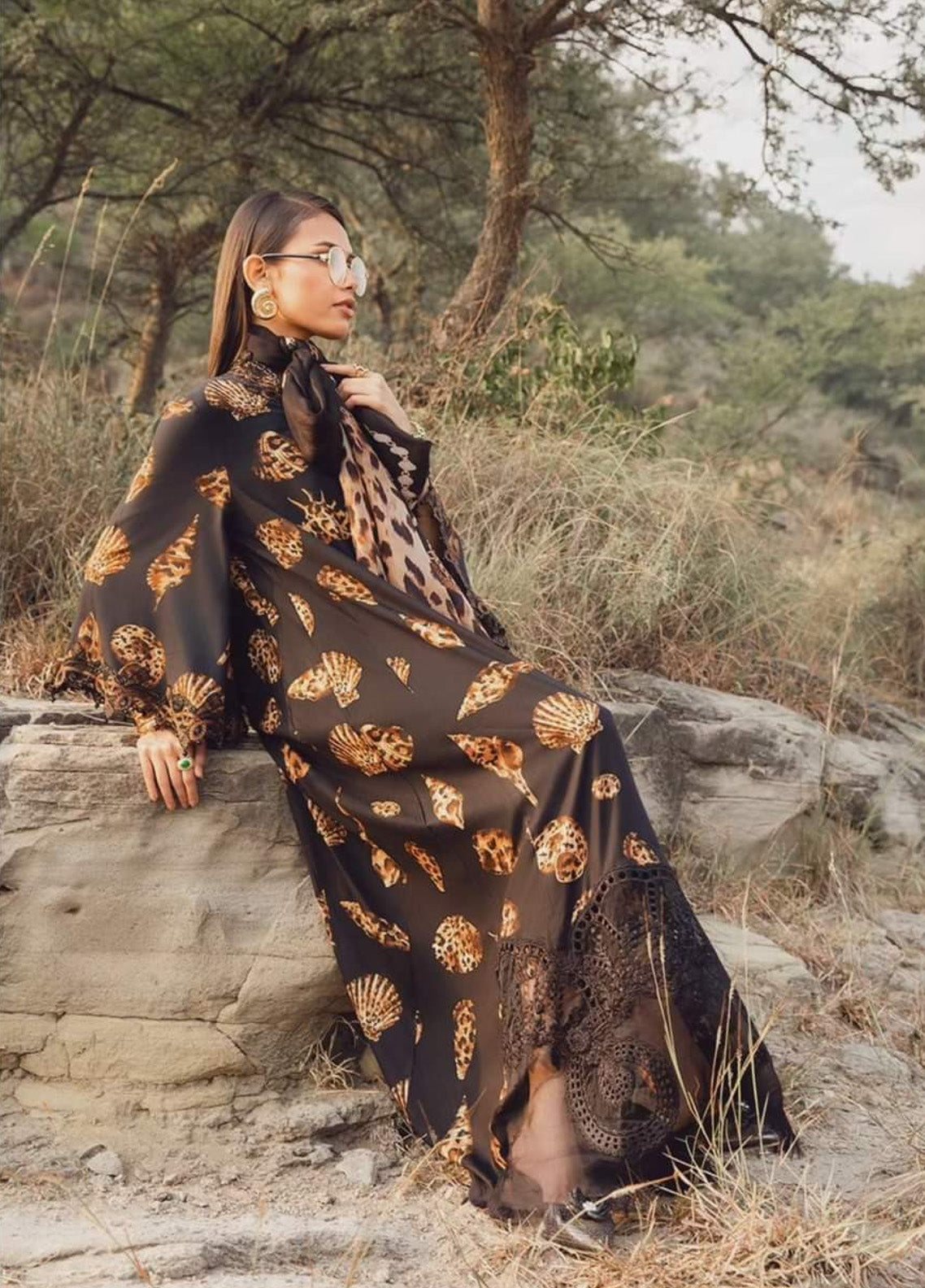 M.Prints By Maria B Embroidered Linen 3 Piece Unstitched Suit MB24WE MPT-2410-B M.Prints By Maria B Embroidered Linen 3 Piece Unstitched Suit MB24WE MPT-2410-B