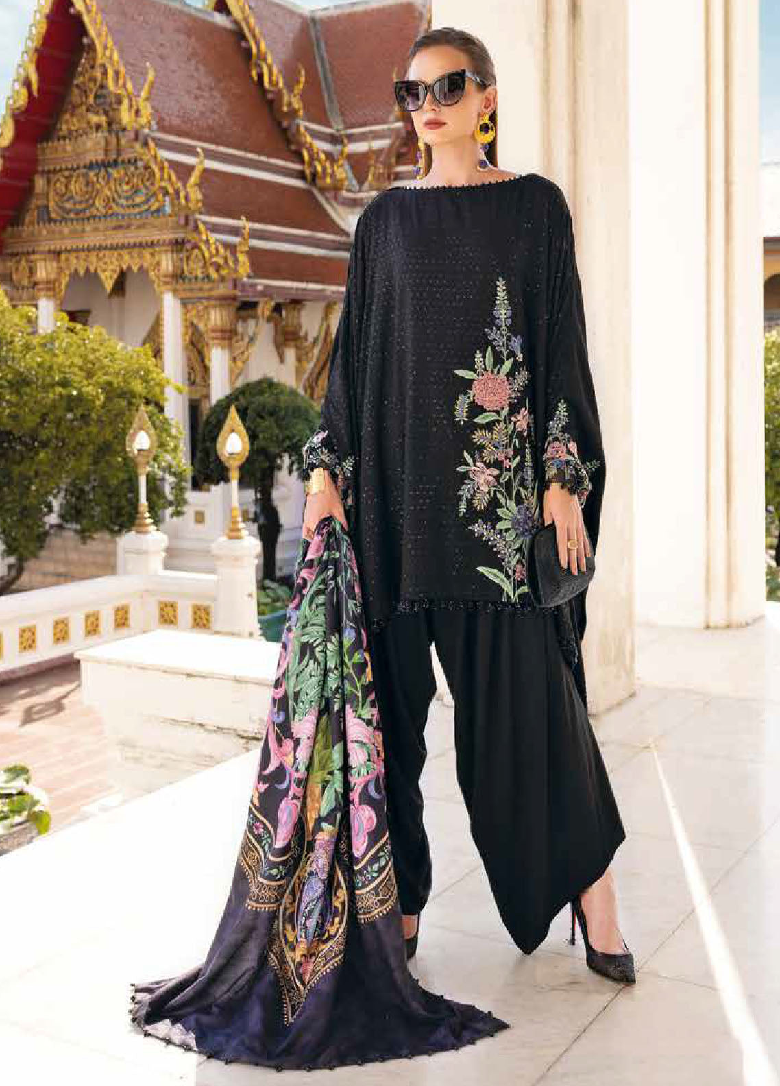 M.Prints By Maria B Embroidered Linen 3 Piece Unstitched Suit MB25MPV28 MPT-2802B M.Prints By Maria B Embroidered Linen 3 Piece Unstitched Suit MB25MPV28 MPT-2802B