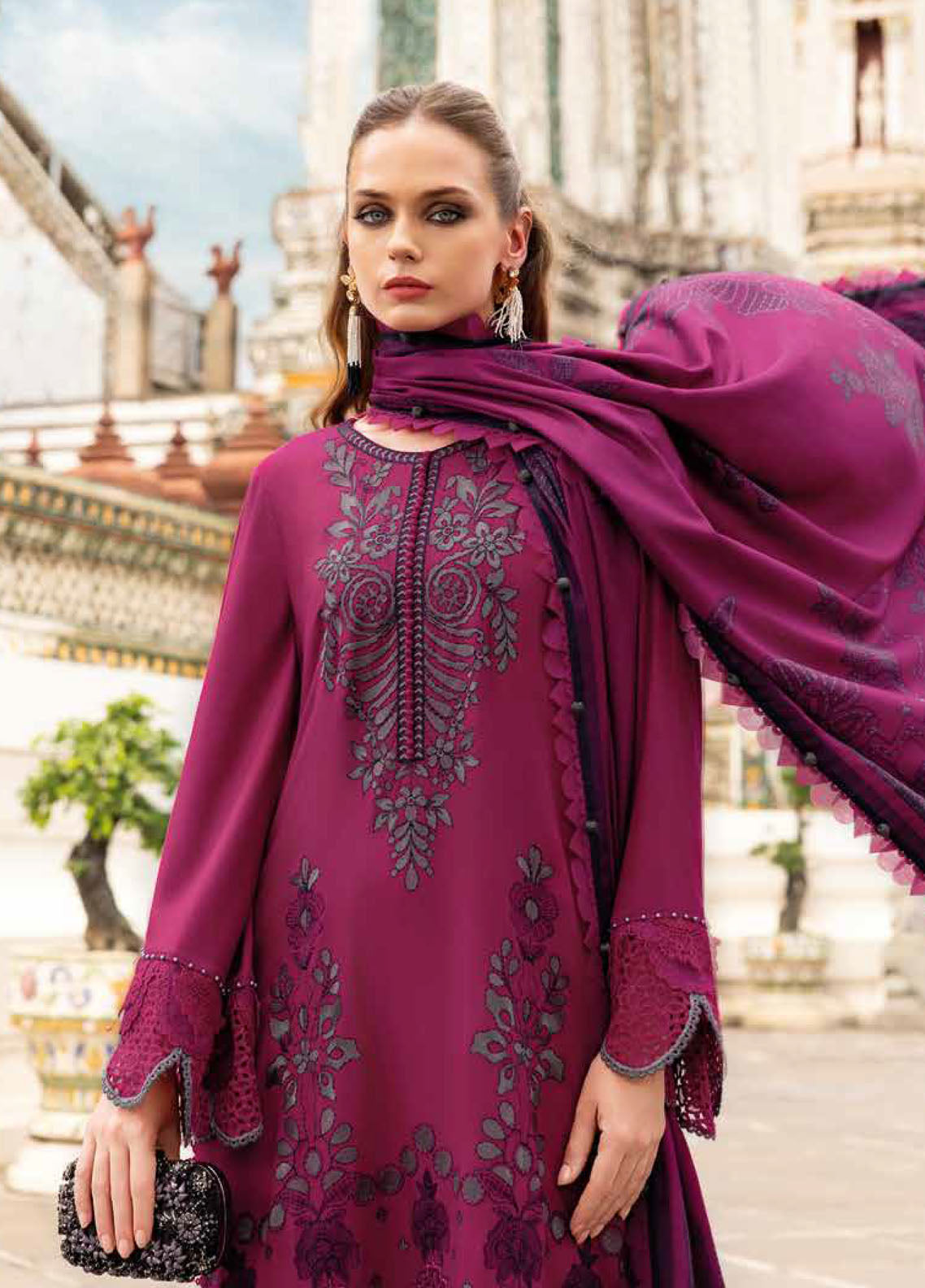 M.Prints By Maria B Embroidered Linen 3 Piece Unstitched Suit MB25MPV28 MPT-2804B M.Prints By Maria B Embroidered Linen 3 Piece Unstitched Suit MB25MPV28 MPT-2804B