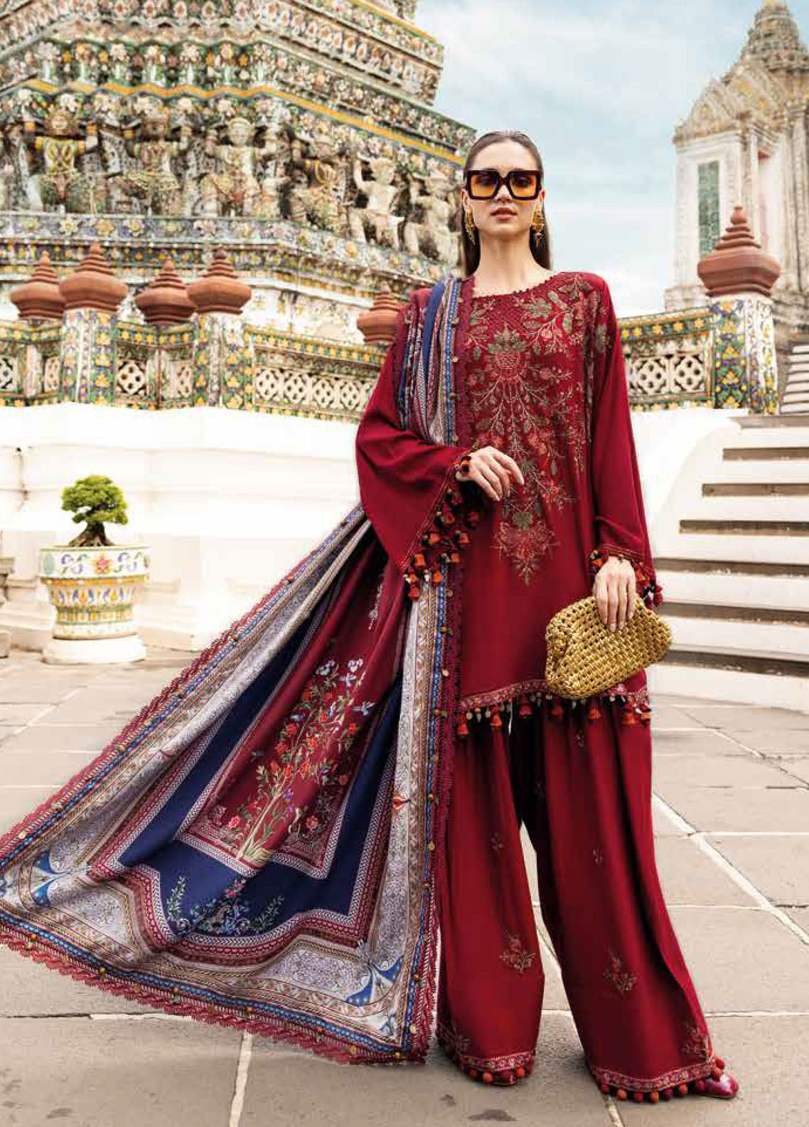 M.Prints By Maria B Embroidered Linen 3 Piece Unstitched Suit MB25MPV28 MPT-2805A M.Prints By Maria B Embroidered Linen 3 Piece Unstitched Suit MB25MPV28 MPT-2805A
