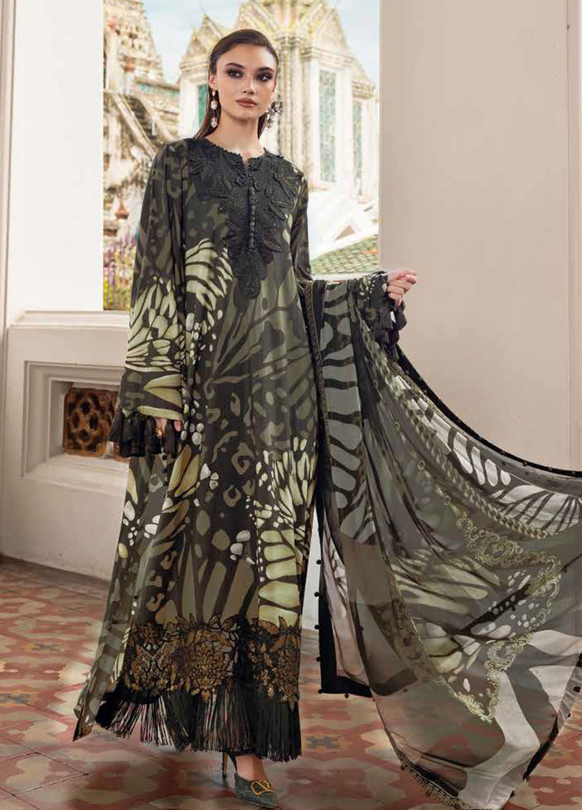 M.Prints By Maria B Embroidered Linen 3 Piece Unstitched Suit MB25MPV28 MPT-2809A M.Prints By Maria B Embroidered Linen 3 Piece Unstitched Suit MB25MPV28 MPT-2809A