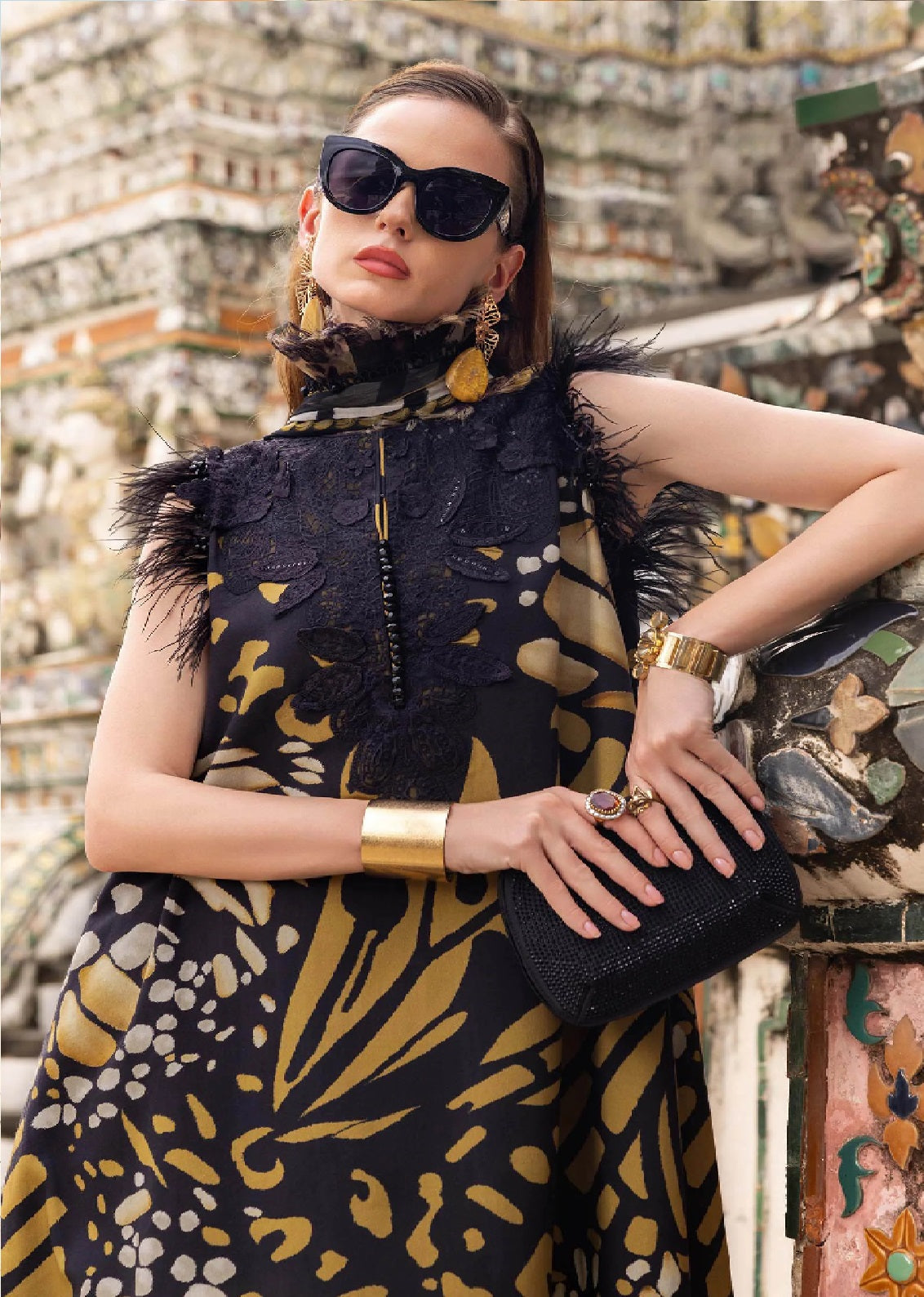 M.Prints By Maria B Embroidered Linen 3 Piece Unstitched Suit MB25MPV28 MPT-2809B M.Prints By Maria B Embroidered Linen 3 Piece Unstitched Suit MB25MPV28 MPT-2809B