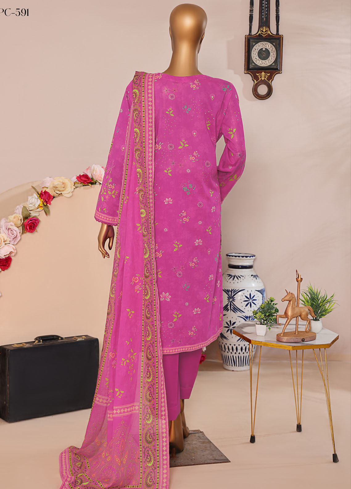 Magic In Prints By HZ Textiles Printed Lawn 3 Piece Unstitched Suit HZ25MIPV2 MPC-591 Magic In Prints By HZ Textiles Printed Lawn 3 Piece Unstitched Suit HZ25MIPV2 MPC-591