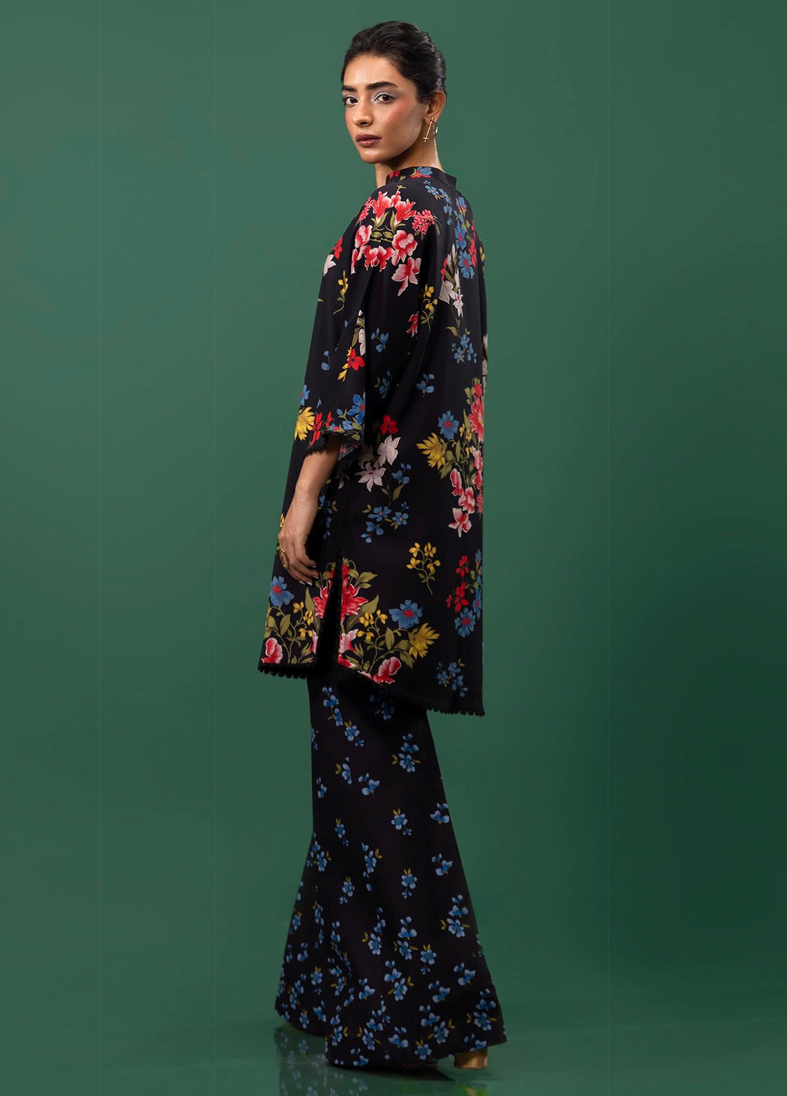 Mahay By Sana Safinaz Embroidered Slub 2 Piece Unstitched Suit H243-013B-2AC Mahay By Sana Safinaz Embroidered Slub 2 Piece Unstitched Suit H243-013B-2AC