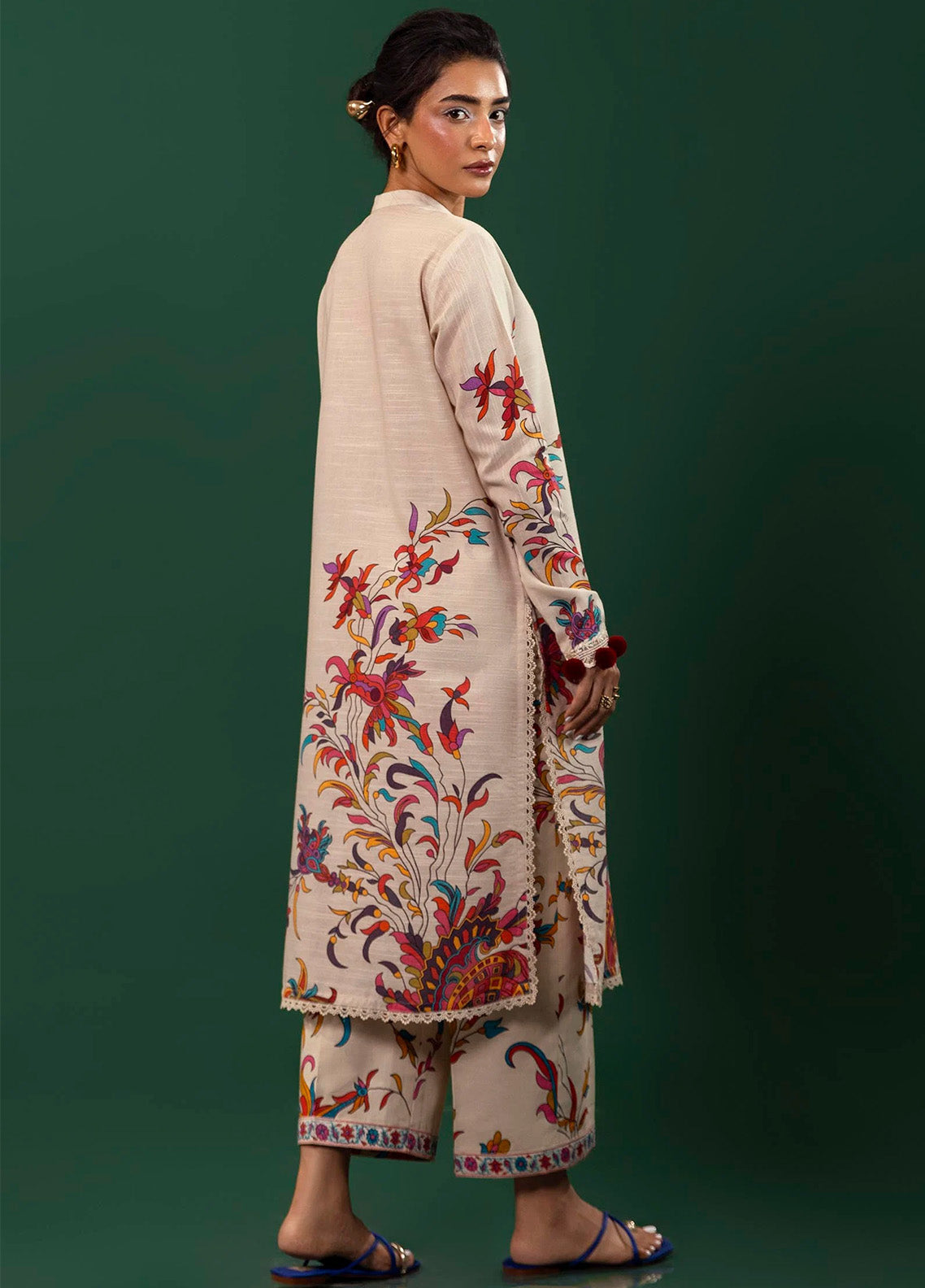 Mahay By Sana Safinaz Embroidered Slub 2 Piece Unstitched Suit H243-022A-2AC Mahay By Sana Safinaz Embroidered Slub 2 Piece Unstitched Suit H243-022A-2AC
