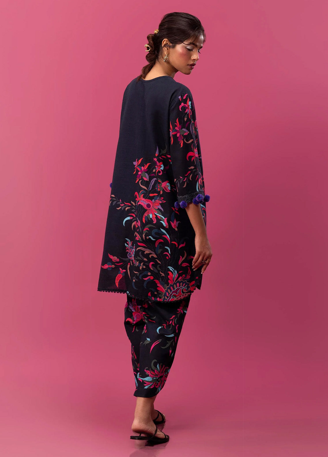 Mahay By Sana Safinaz Embroidered Slub 2 Piece Unstitched Suit H243-022B-2AC Mahay By Sana Safinaz Embroidered Slub 2 Piece Unstitched Suit H243-022B-2AC