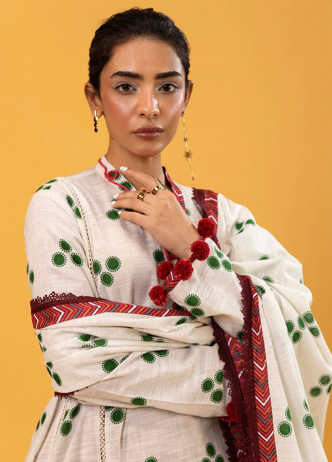 Mahay By Sana Safinaz Embroidered Slub 3 Piece Unstitched Suit H243-001B-3CQ Mahay By Sana Safinaz Embroidered Slub 3 Piece Unstitched Suit H243-001B-3CQ