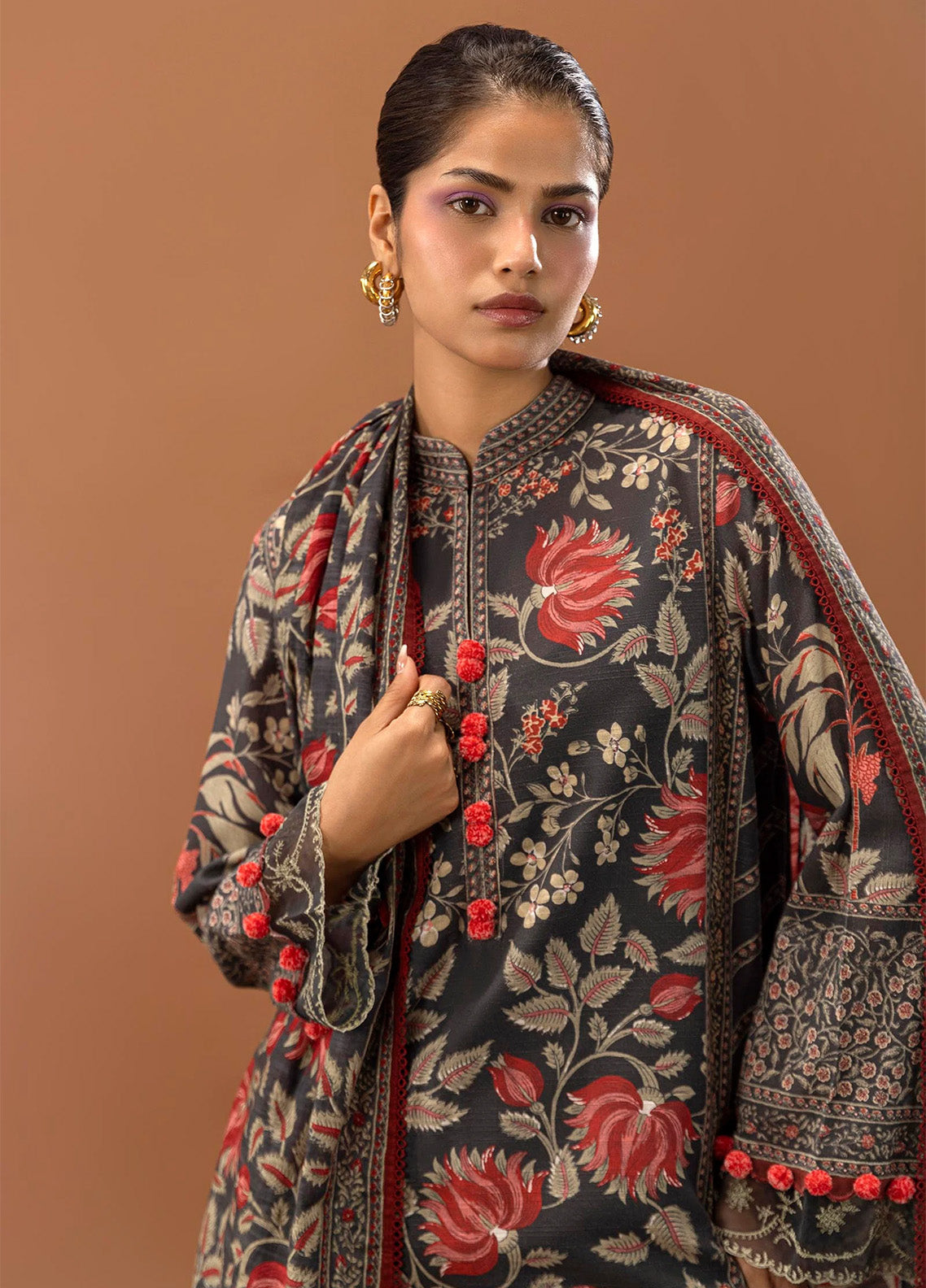 Mahay By Sana Safinaz Embroidered Slub 3 Piece Unstitched Suit H243-002B-3CQ Mahay By Sana Safinaz Embroidered Slub 3 Piece Unstitched Suit H243-002B-3CQ