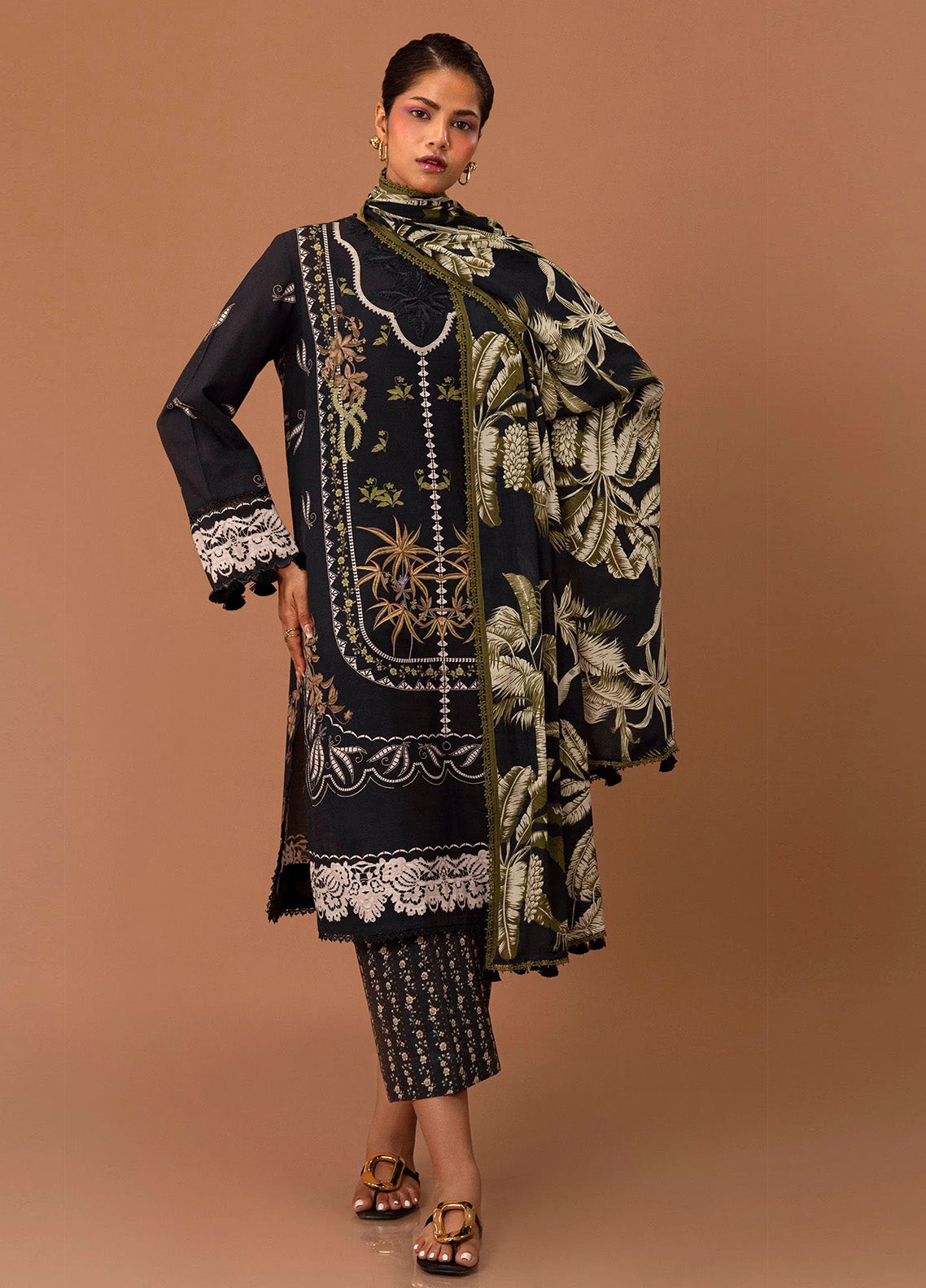 Mahay By Sana Safinaz Embroidered Slub 3 Piece Unstitched Suit H243-006A-3DB Mahay By Sana Safinaz Embroidered Slub 3 Piece Unstitched Suit H243-006A-3DB
