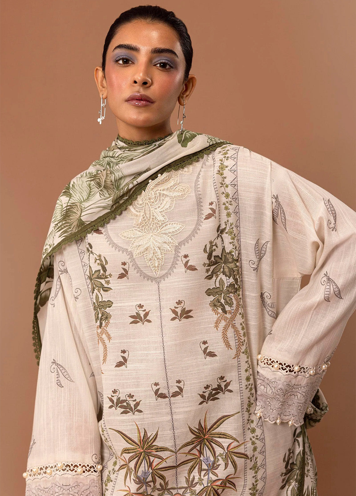 Mahay By Sana Safinaz Embroidered Slub 3 Piece Unstitched Suit H243-006B-3DB Mahay By Sana Safinaz Embroidered Slub 3 Piece Unstitched Suit H243-006B-3DB