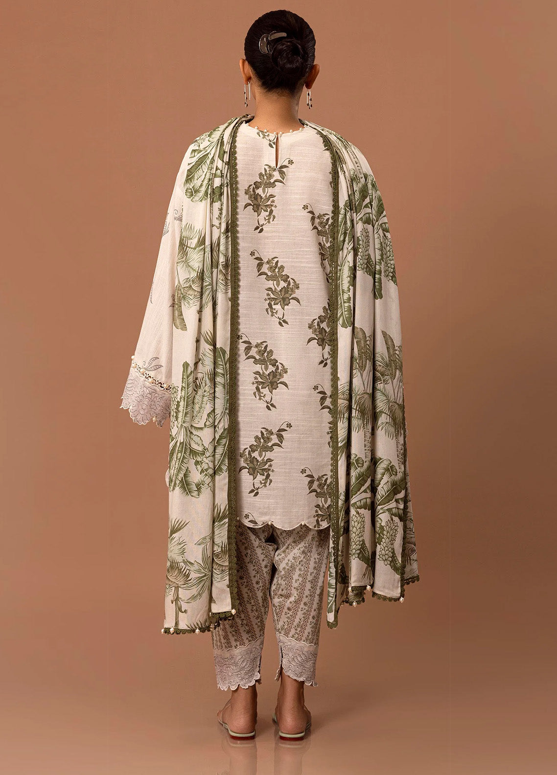 Mahay By Sana Safinaz Embroidered Slub 3 Piece Unstitched Suit H243-006B-3DB Mahay By Sana Safinaz Embroidered Slub 3 Piece Unstitched Suit H243-006B-3DB