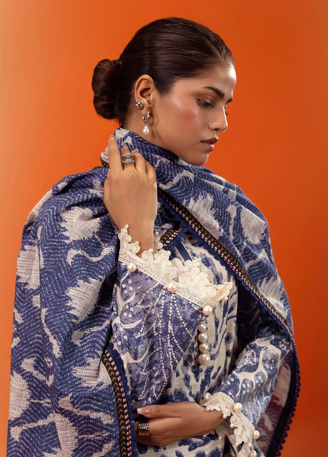Mahay By Sana Safinaz Embroidered Slub 3 Piece Unstitched Suit H243-018B-3CQ Mahay By Sana Safinaz Embroidered Slub 3 Piece Unstitched Suit H243-018B-3CQ