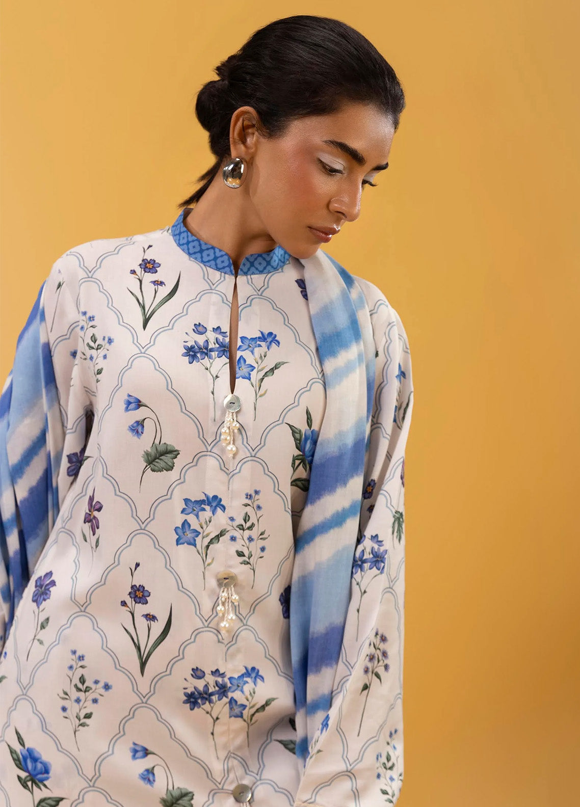 Mahay By Sana Safinaz Embroidered Slub 3 Piece Unstitched Suit H243-024A-3DB Mahay By Sana Safinaz Embroidered Slub 3 Piece Unstitched Suit H243-024A-3DB