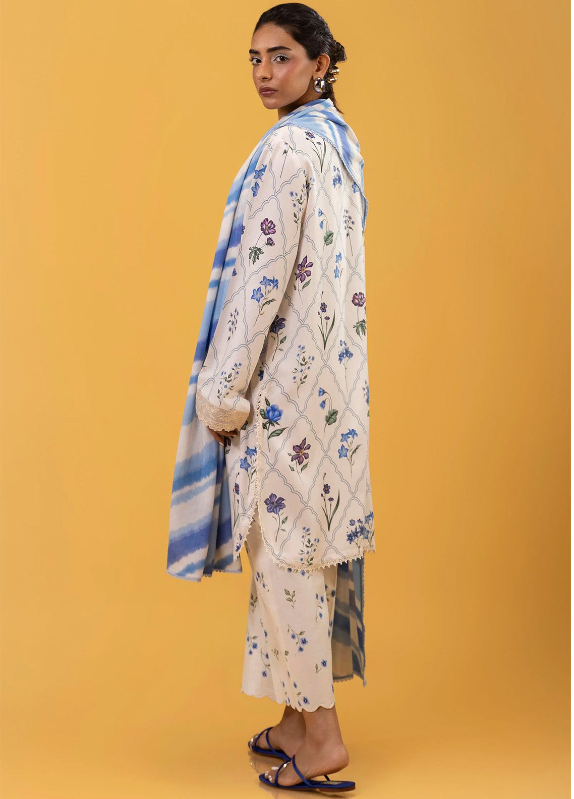 Mahay By Sana Safinaz Embroidered Slub 3 Piece Unstitched Suit H243-024A-3DB Mahay By Sana Safinaz Embroidered Slub 3 Piece Unstitched Suit H243-024A-3DB