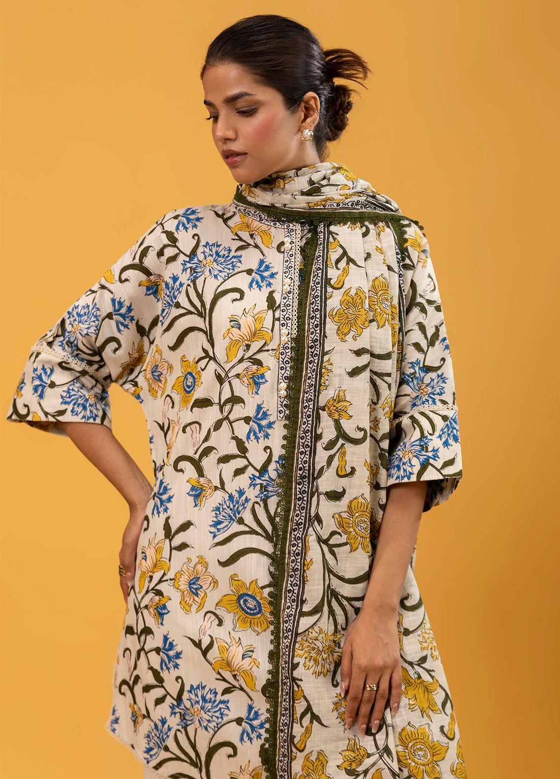 Mahay By Sana Safinaz Printed Slub 2 Piece Unstitched Suit H243-017A-2Q Mahay By Sana Safinaz Printed Slub 2 Piece Unstitched Suit H243-017A-2Q